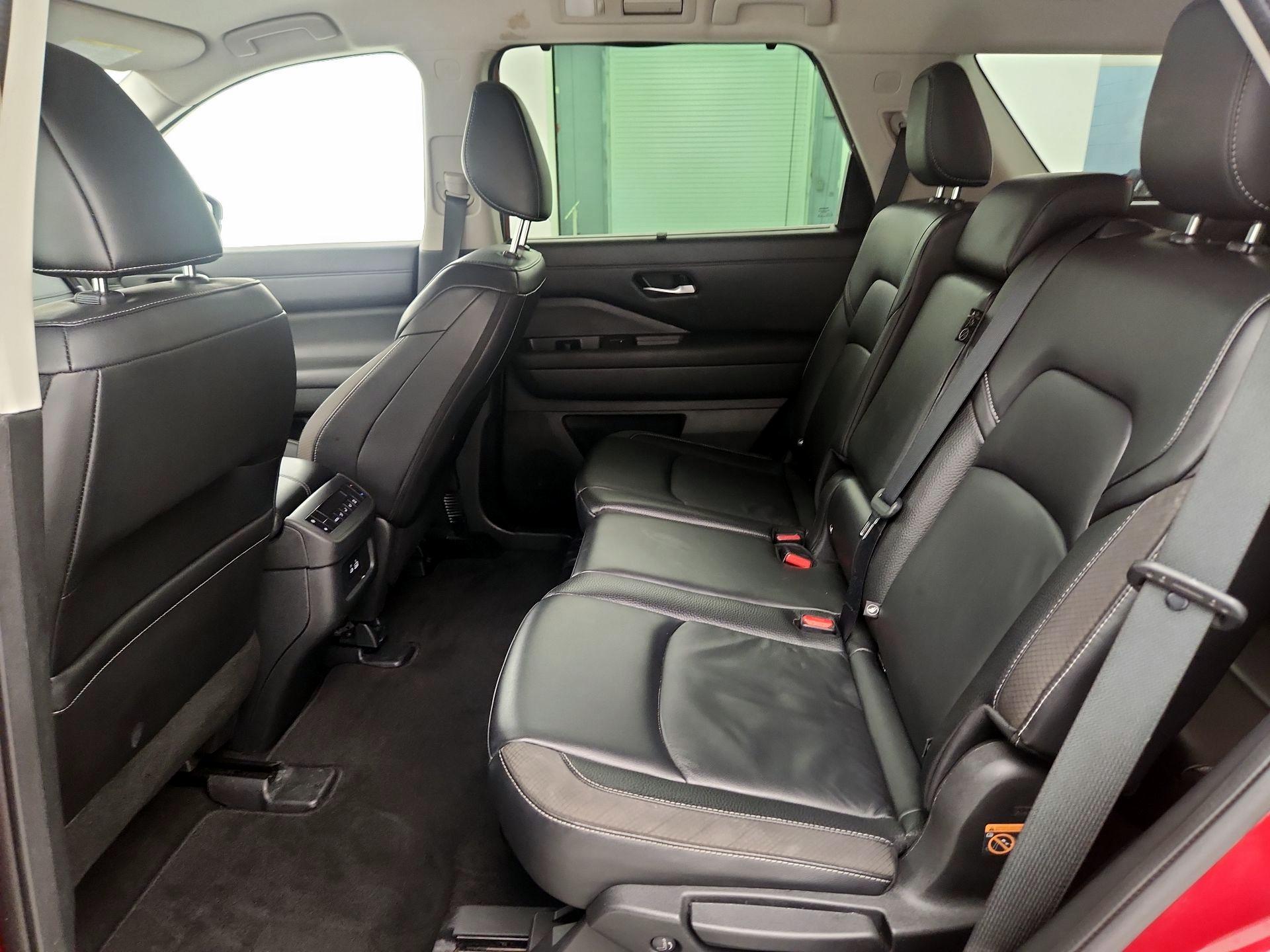 Thumbnail: 2023 Nissan Pathfinder - 16