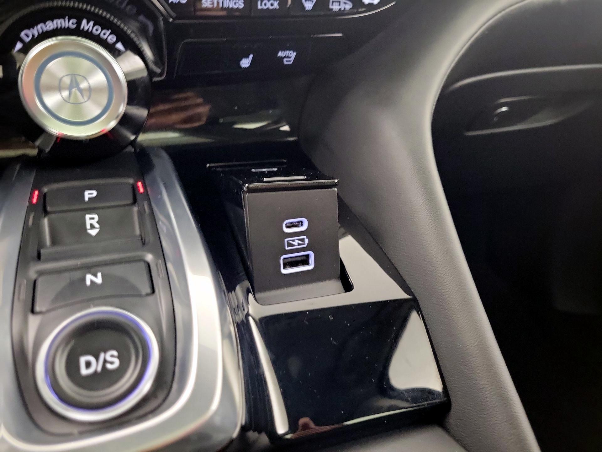 Thumbnail: 2023 Acura MDX - 17