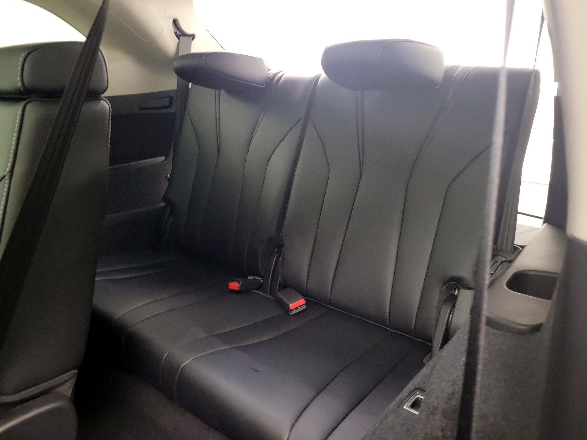 Thumbnail: 2023 Acura MDX - 20