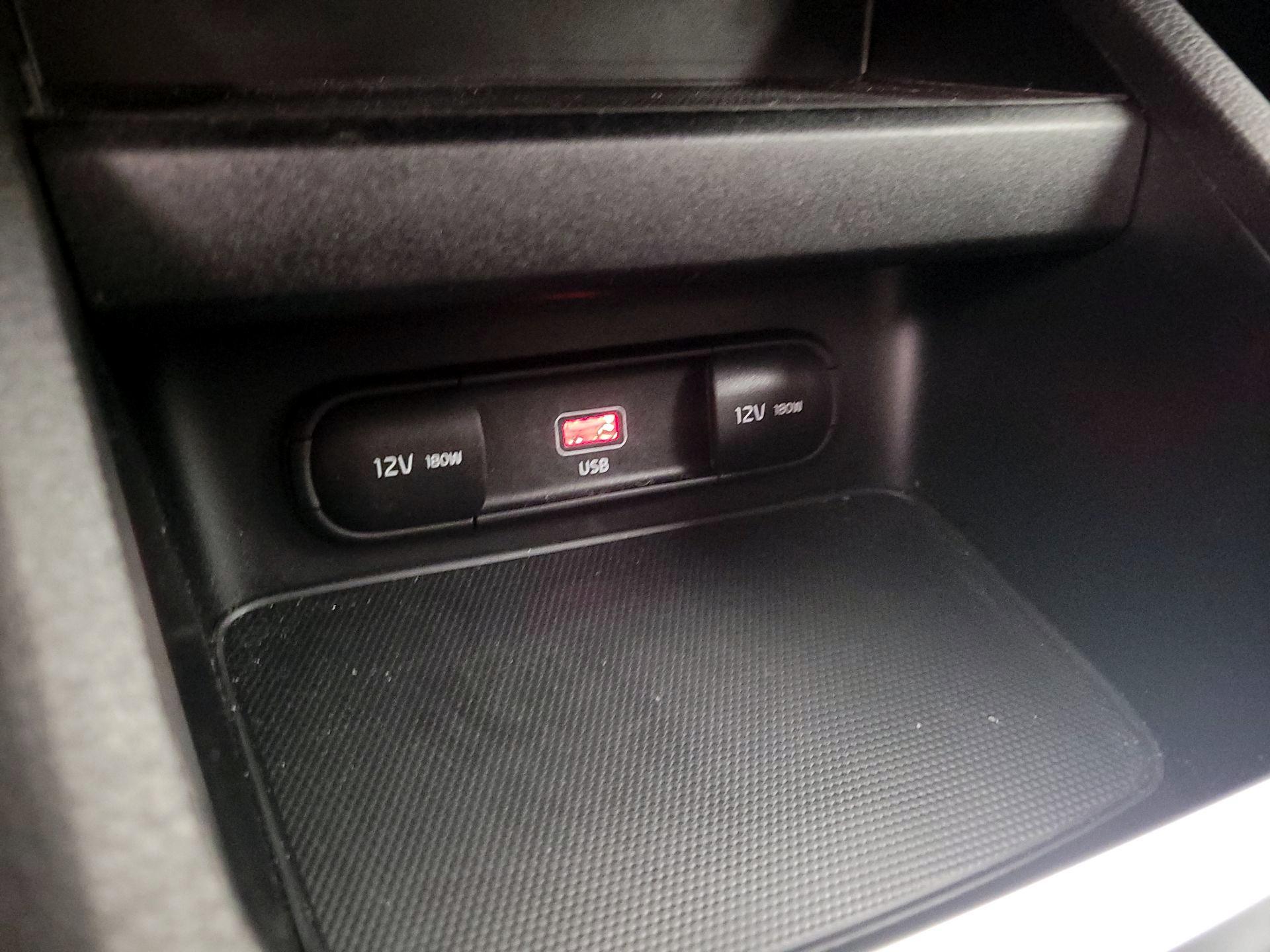 Thumbnail: 2023 Kia Forte - 18