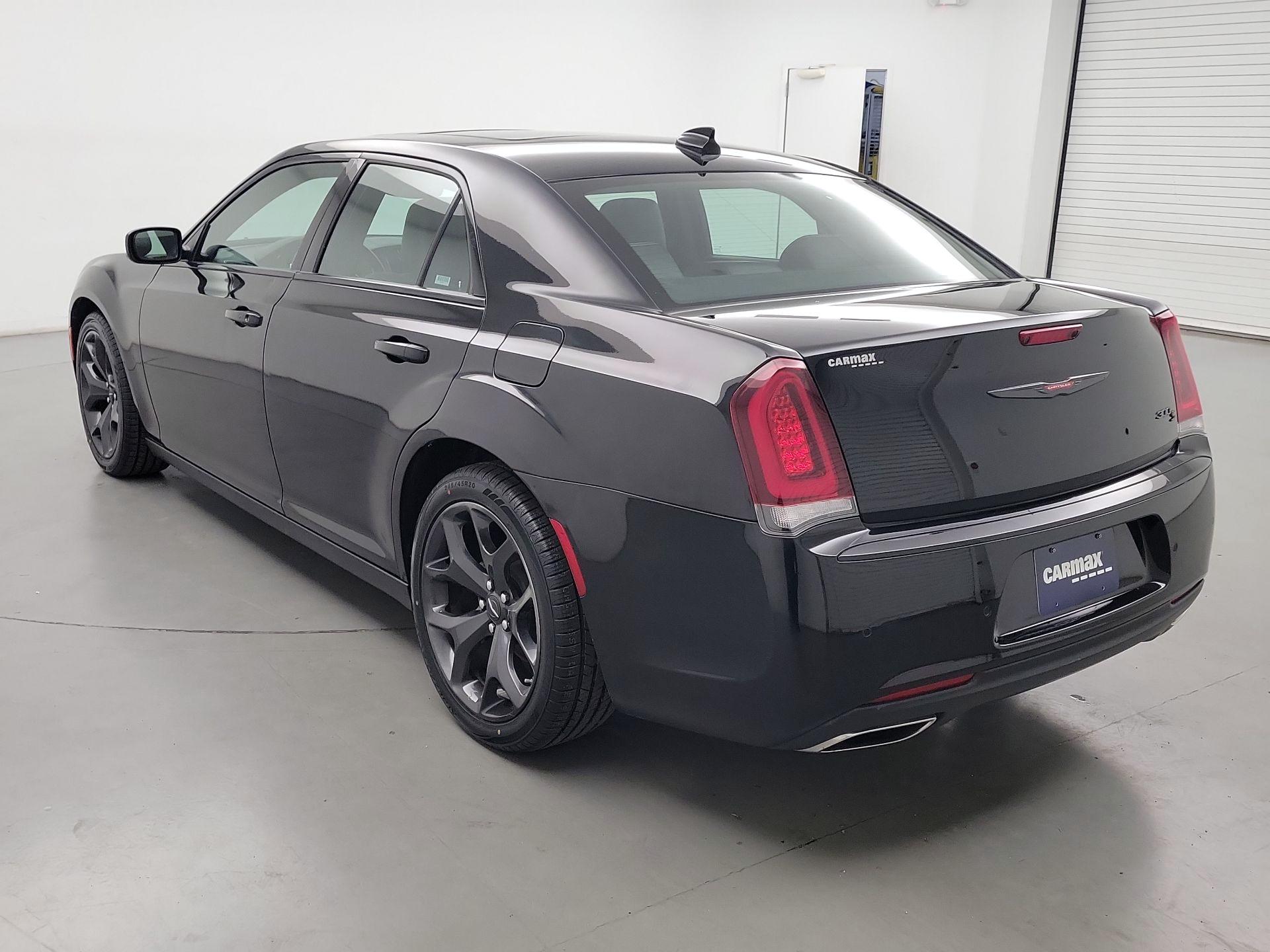 Thumbnail: 2023 Chrysler 300 - 7