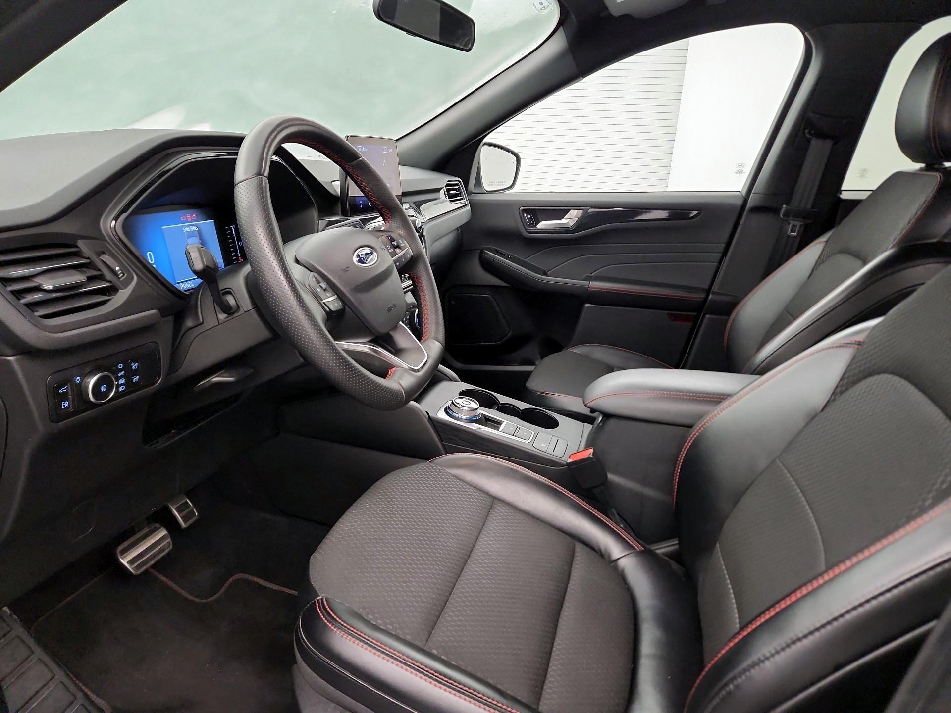 Thumbnail: 2023 Ford Escape - 9