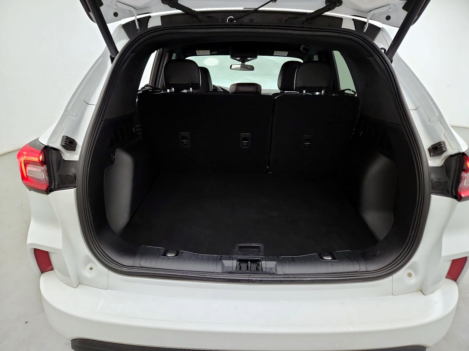 Thumbnail: 2023 Ford Escape - 18