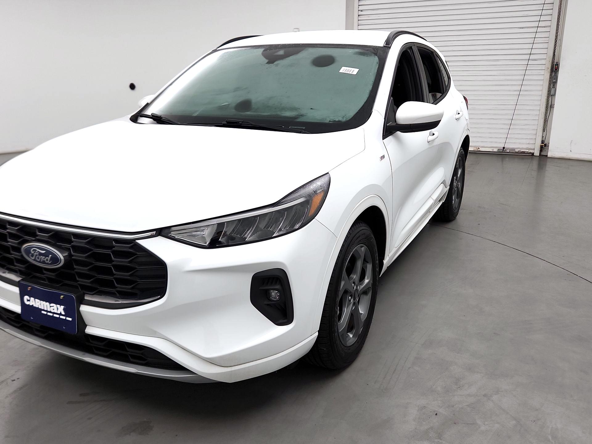 Thumbnail: 2023 Ford Escape - 3