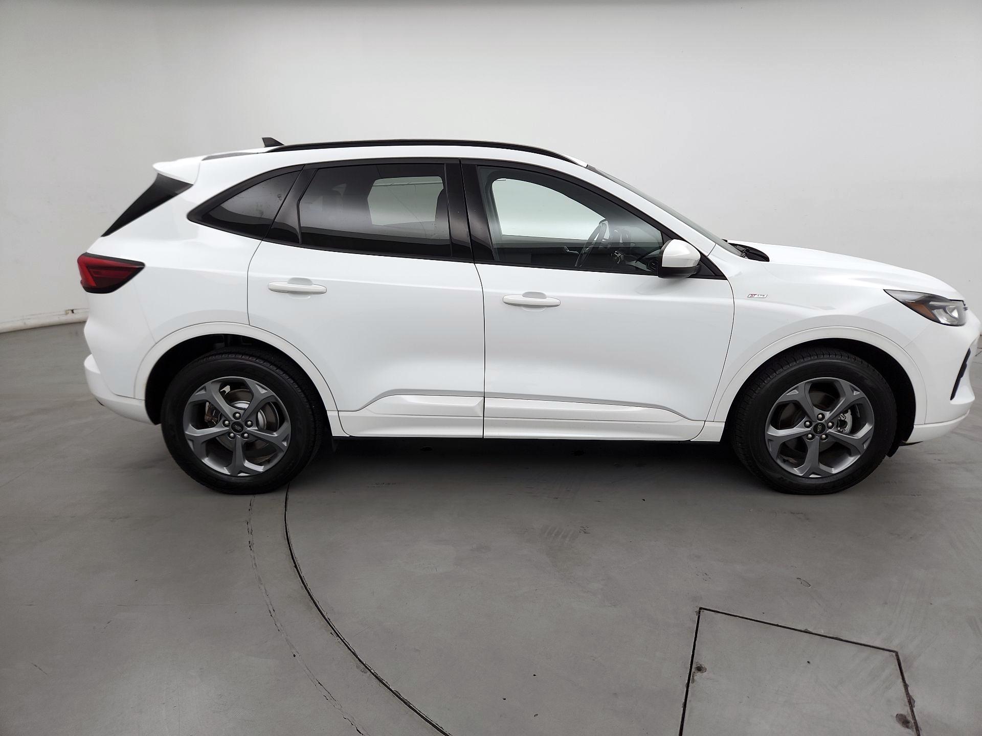 Thumbnail: 2023 Ford Escape - 4