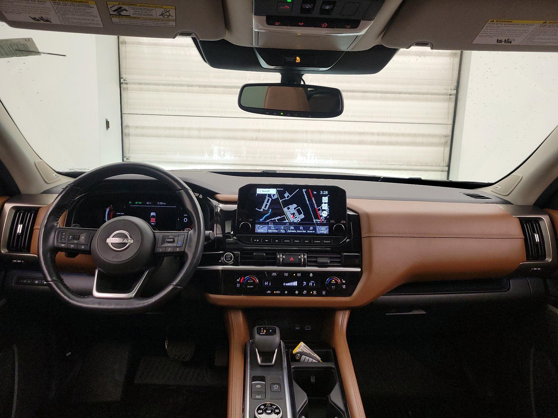 Thumbnail: 2022 Nissan Pathfinder - 9