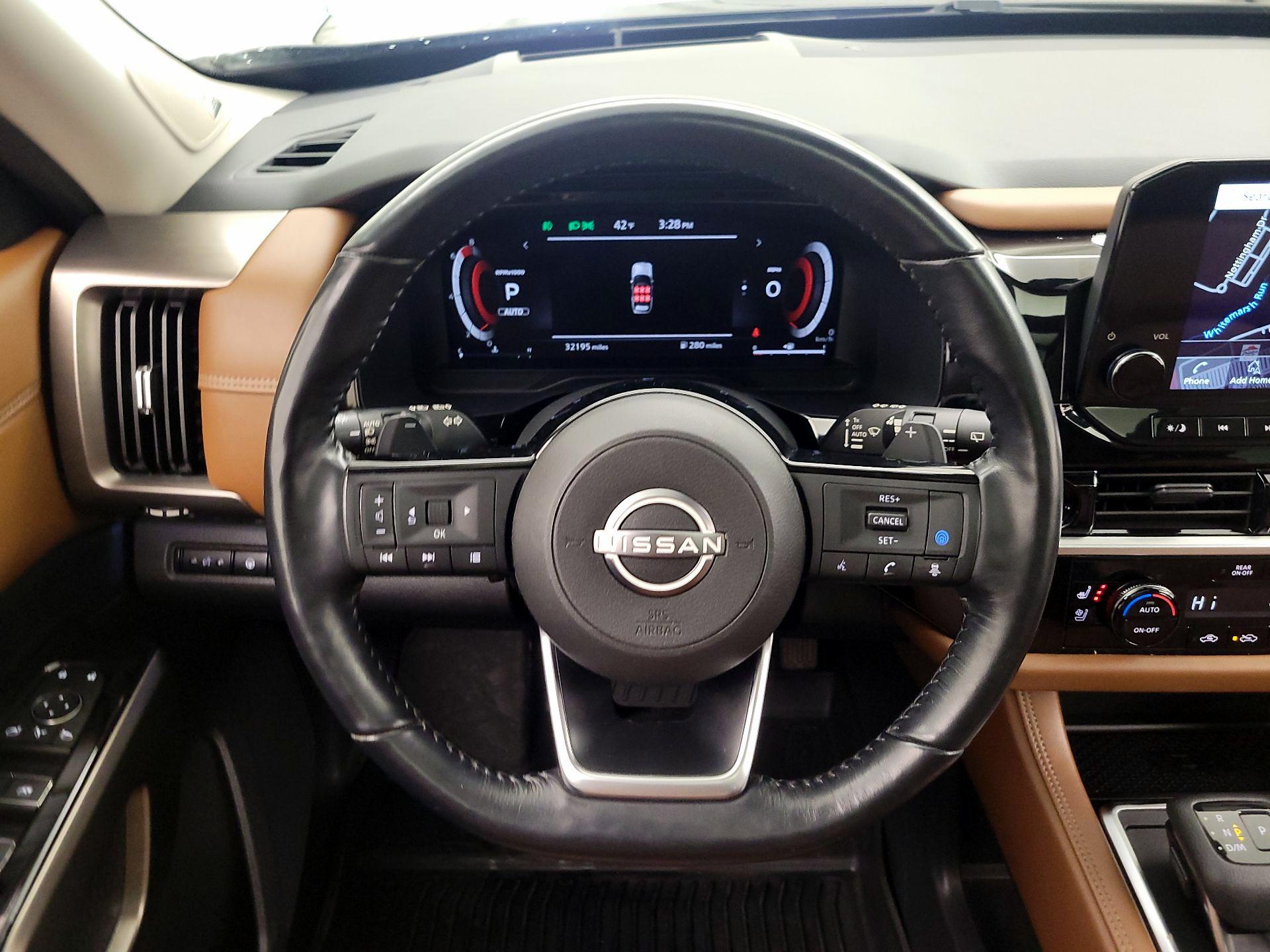 Thumbnail: 2022 Nissan Pathfinder - 10