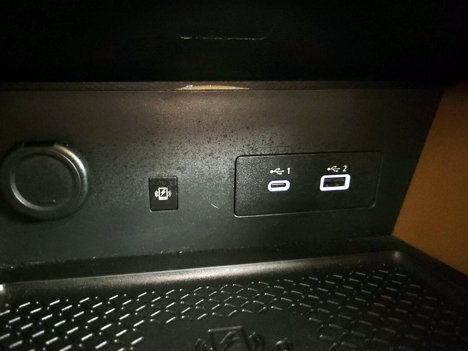 Thumbnail: 2022 Nissan Pathfinder - 19