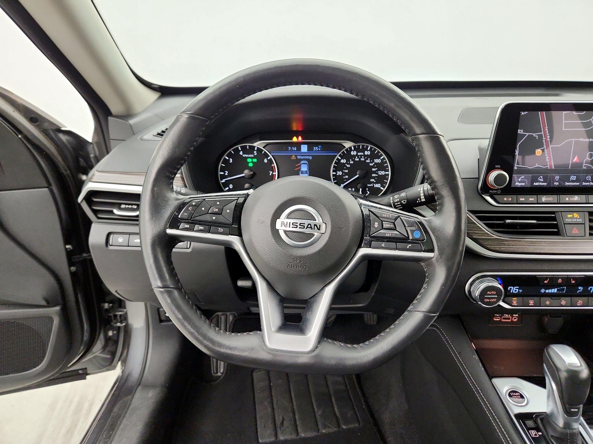 Thumbnail: 2022 Nissan Altima - 10