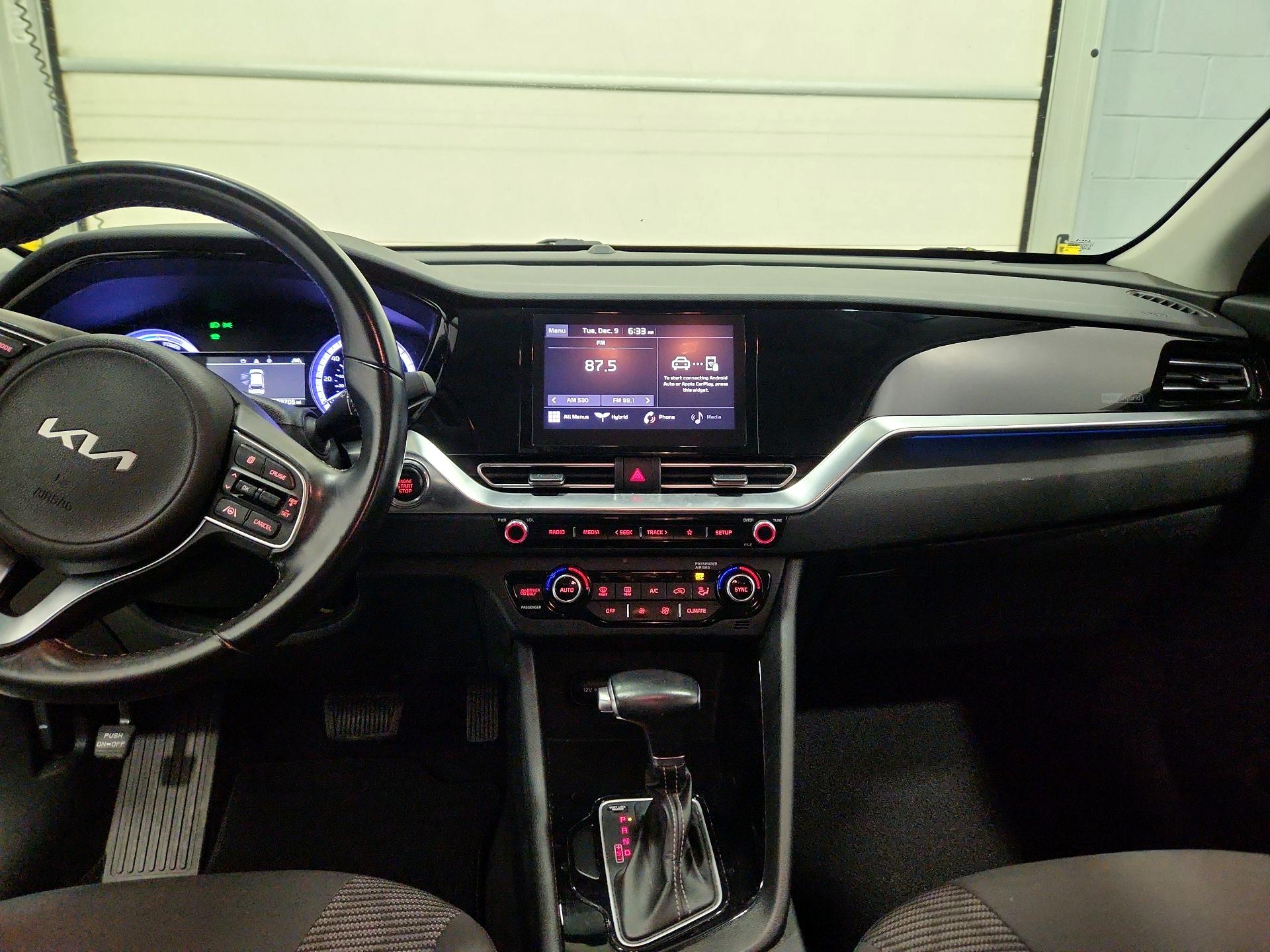 Thumbnail: 2022 Kia Niro - 9