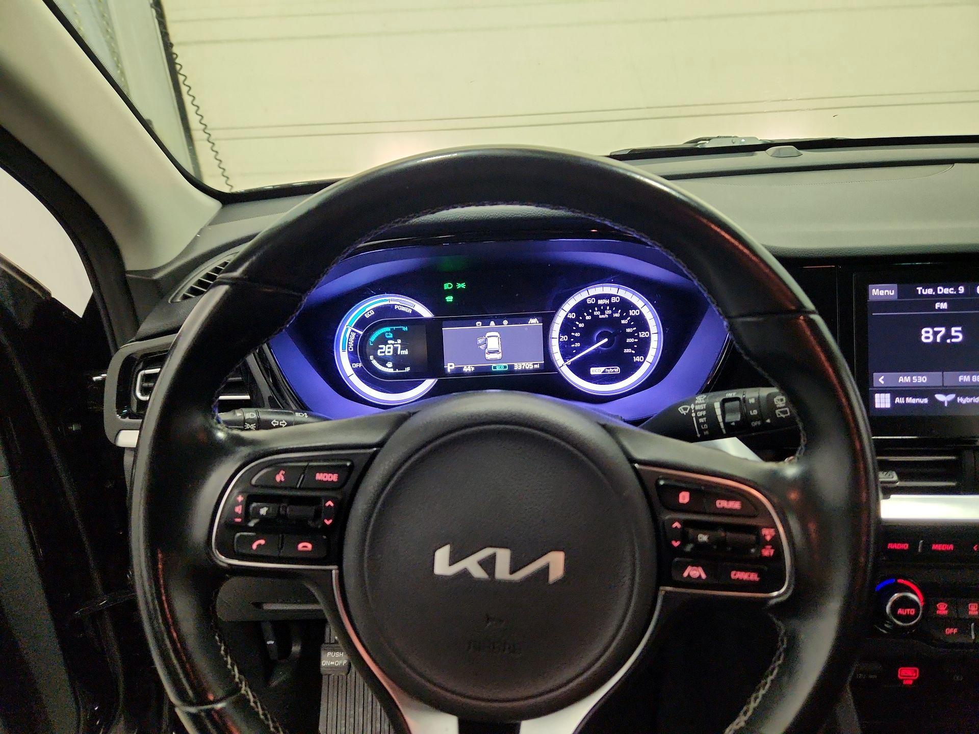 Thumbnail: 2022 Kia Niro - 10