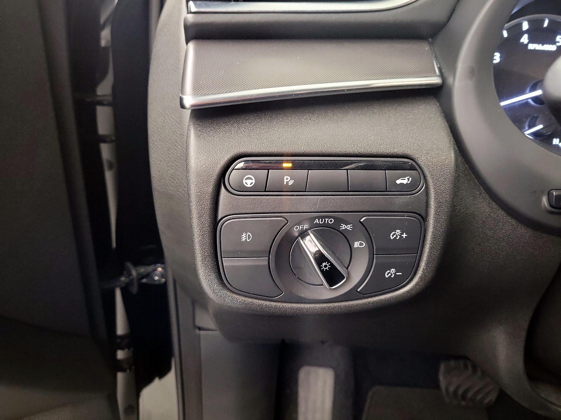 Thumbnail: 2022 INFINITI QX50 - 11