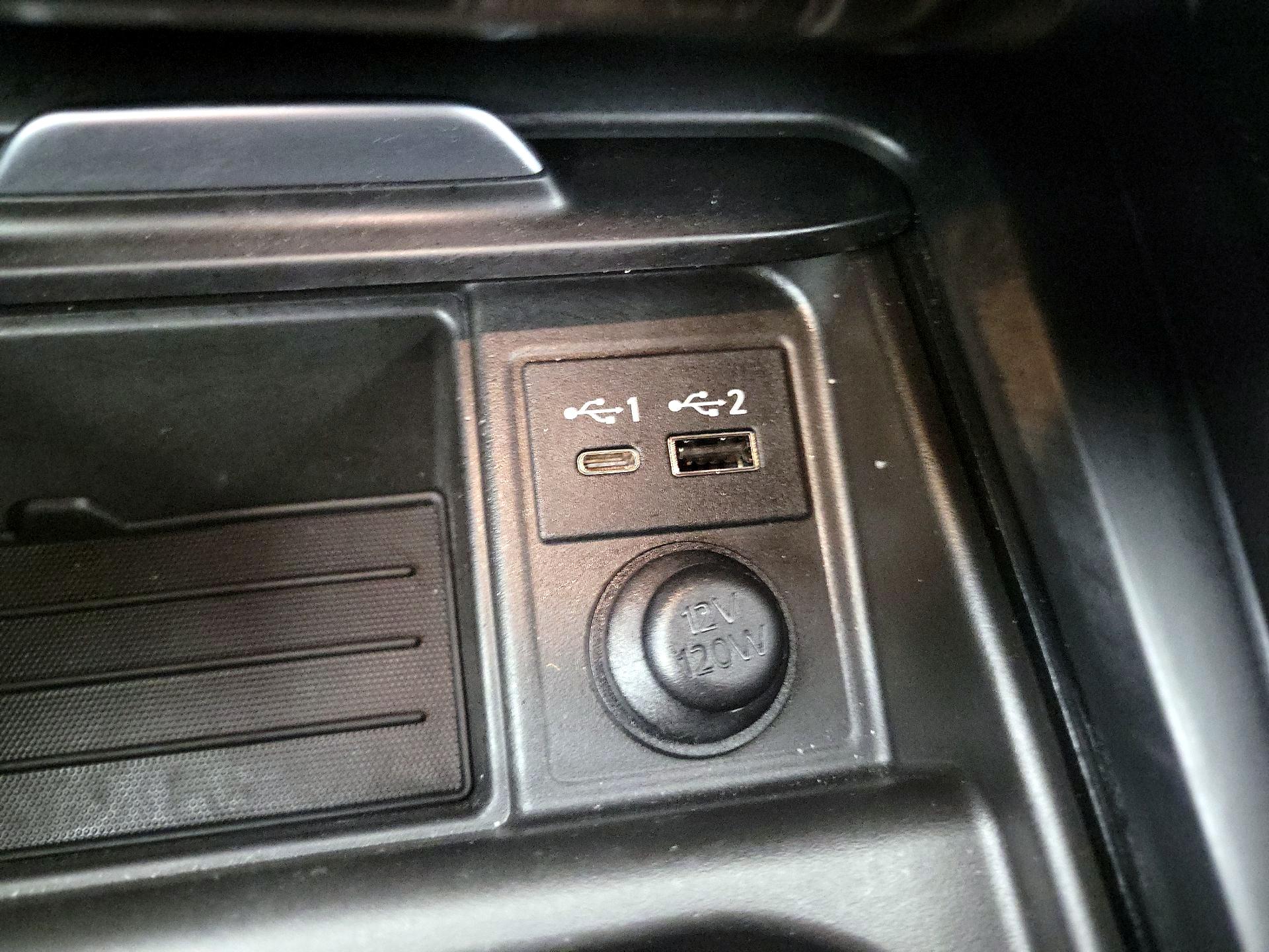 Thumbnail: 2022 INFINITI QX50 - 16