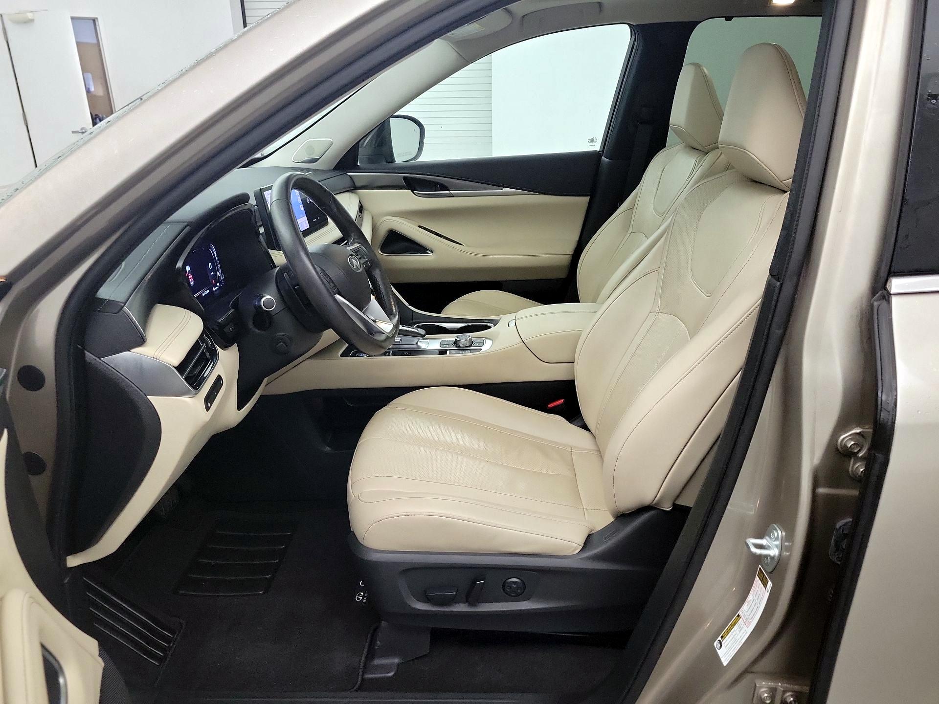 Thumbnail: 2023 INFINITI QX60 - 9