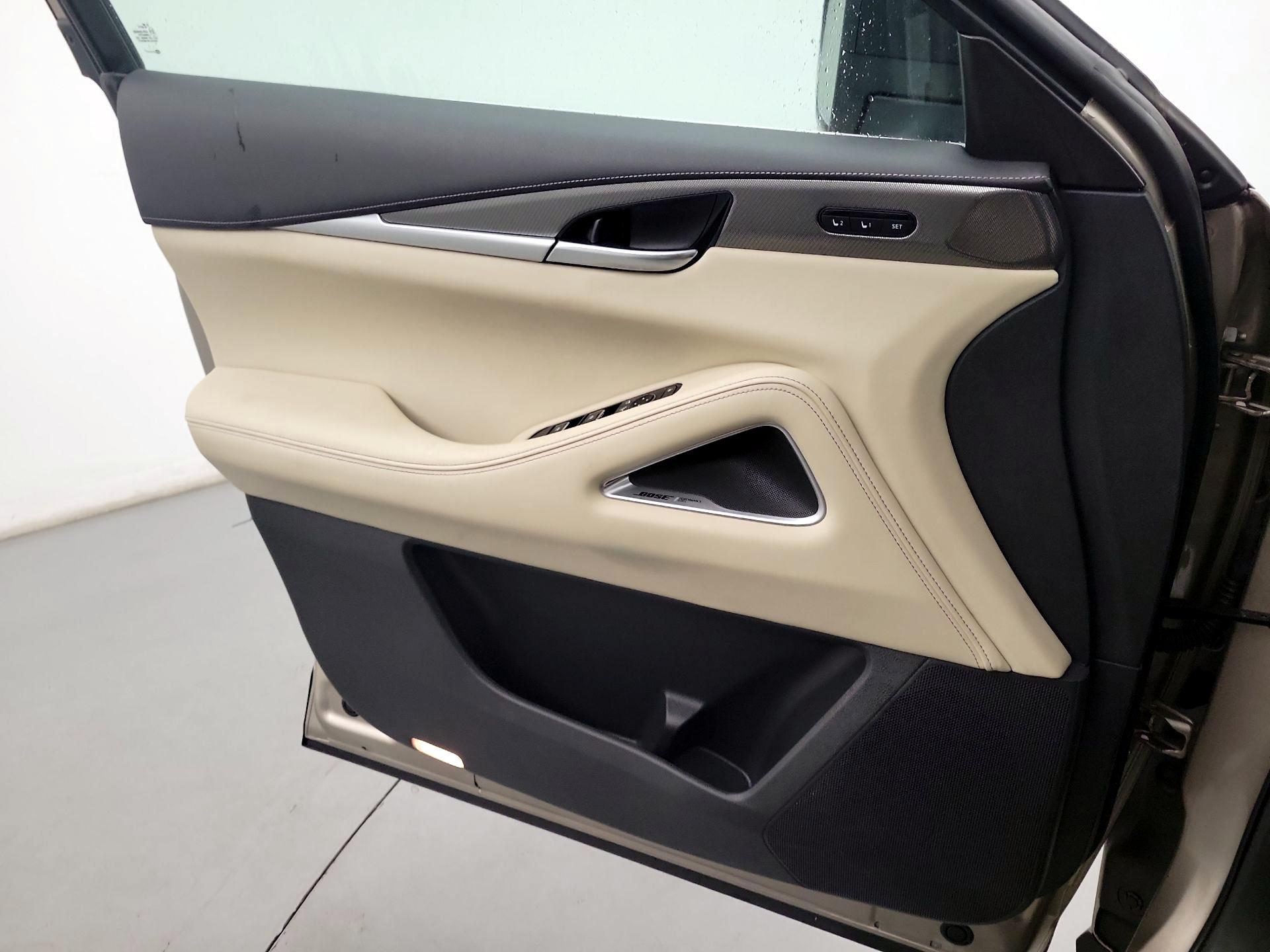 Thumbnail: 2023 INFINITI QX60 - 10