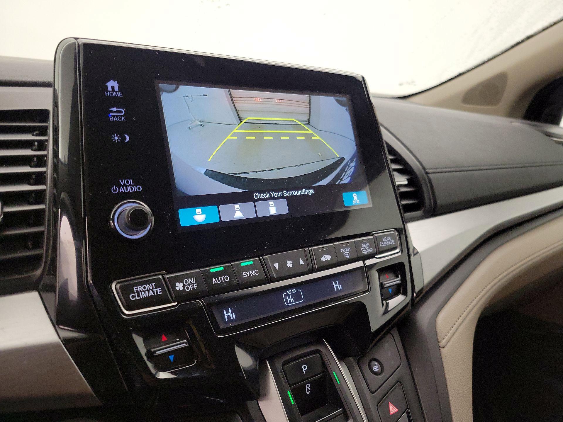 Thumbnail: 2020 Honda Odyssey - 14