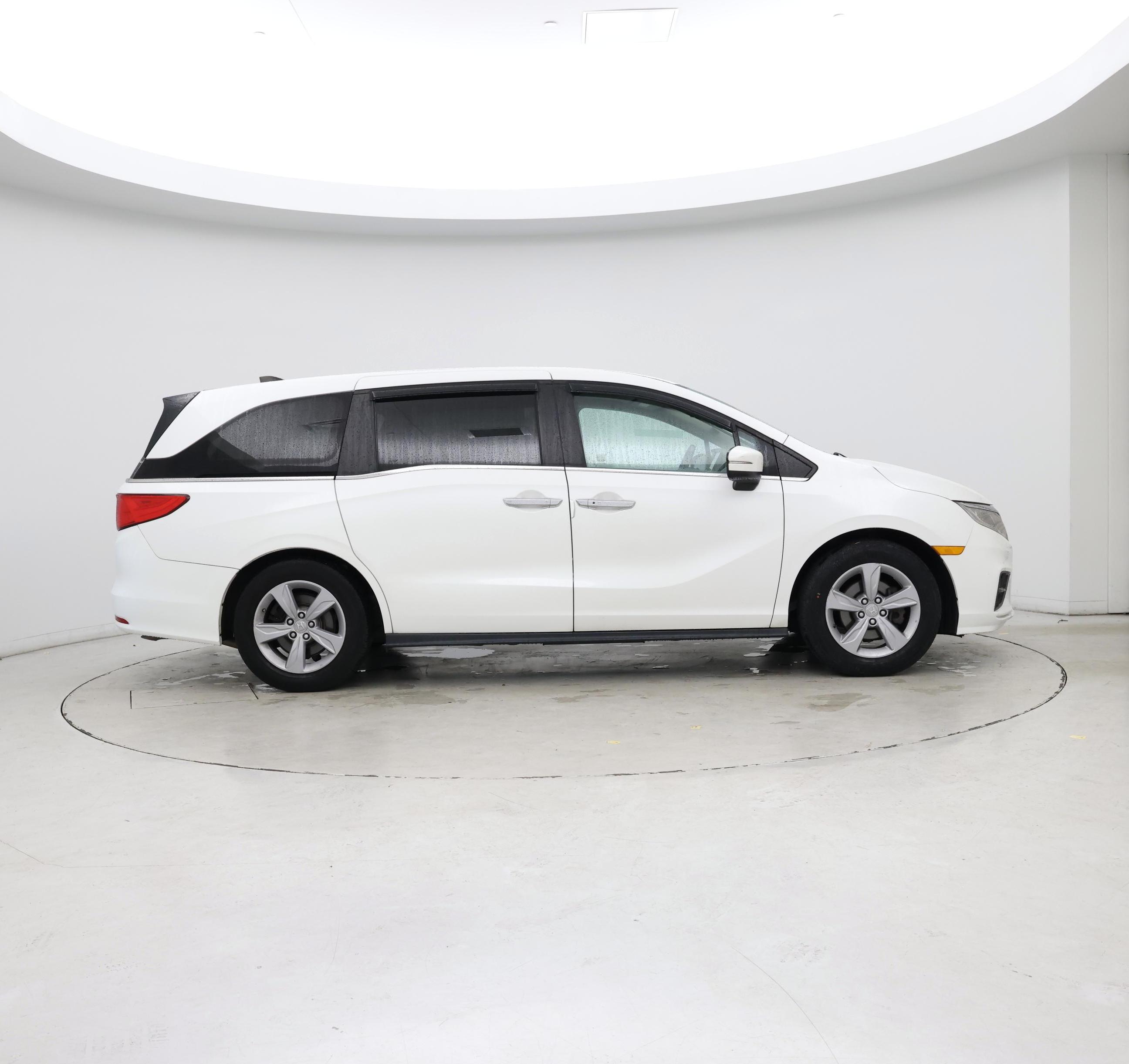 Thumbnail: 2020 Honda Odyssey - 7