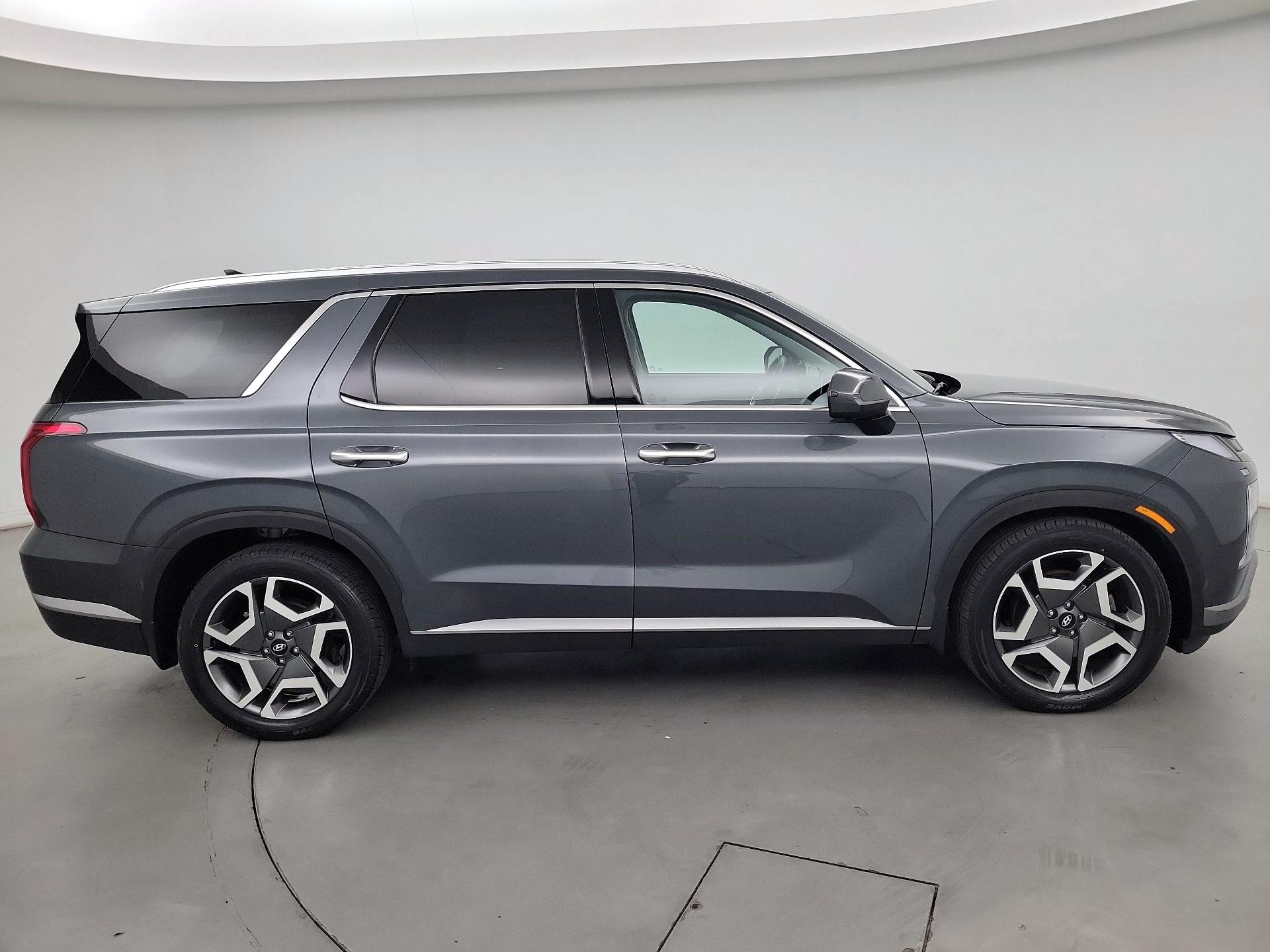 Thumbnail: 2023 Hyundai Palisade - 4