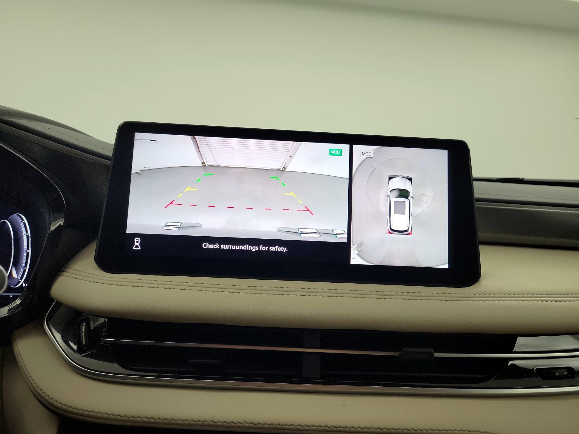 Thumbnail: 2023 INFINITI QX60 - 12