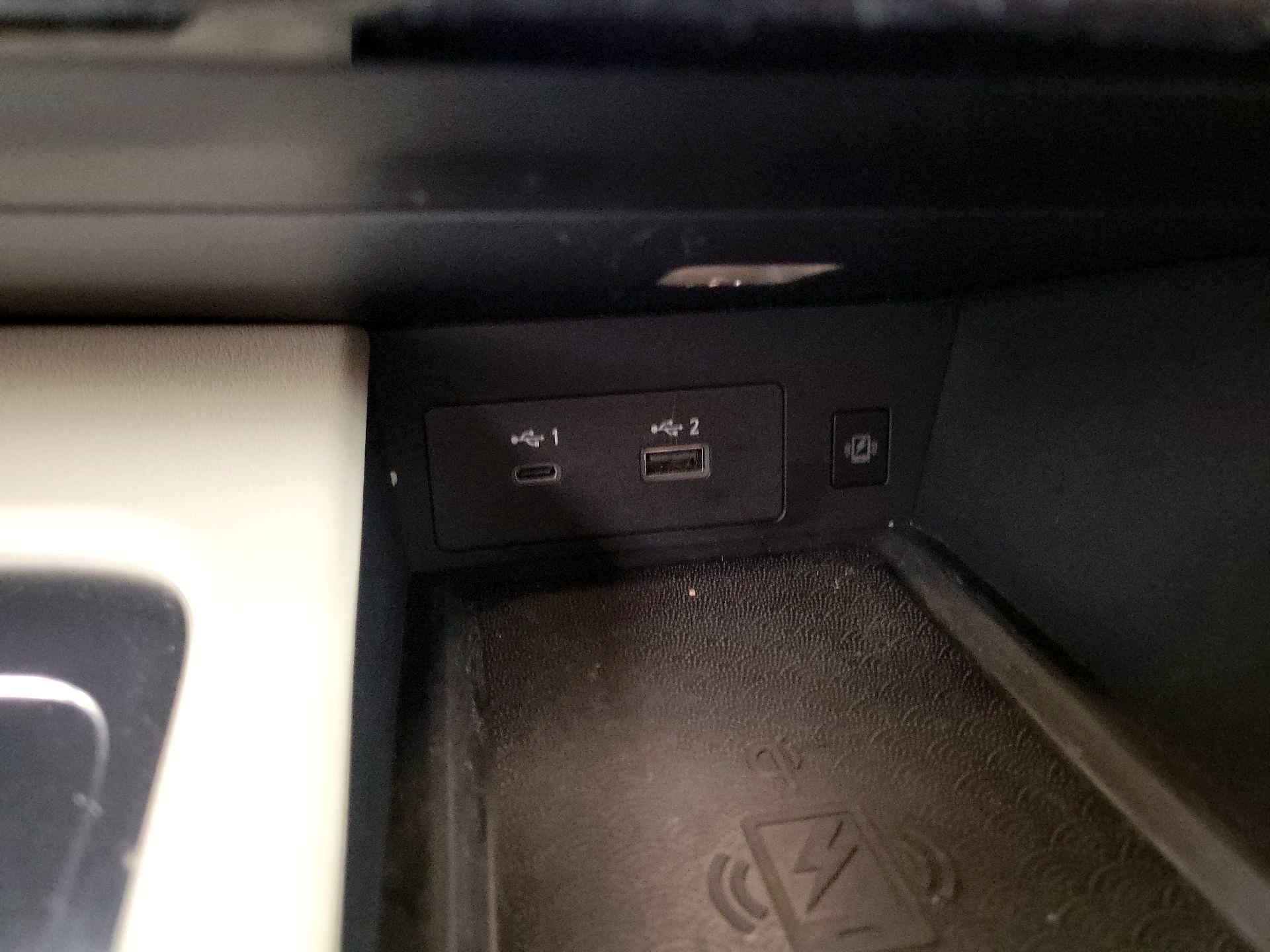 Thumbnail: 2023 INFINITI QX60 - 16