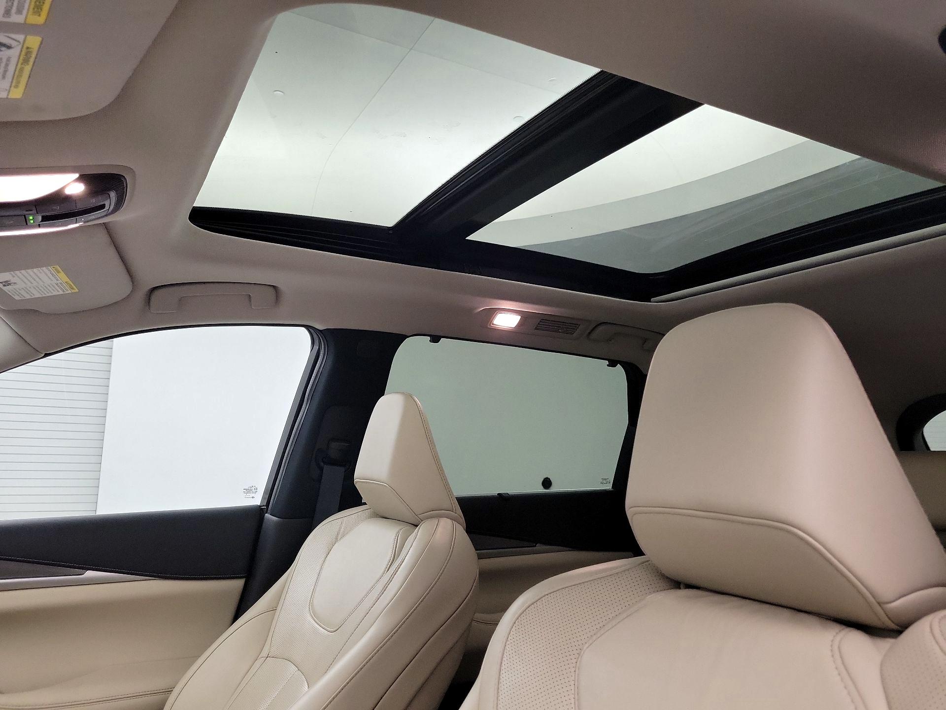 Thumbnail: 2023 INFINITI QX60 - 17