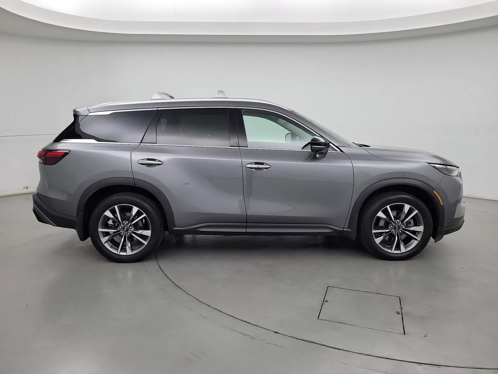Thumbnail: 2023 INFINITI QX60 - 4