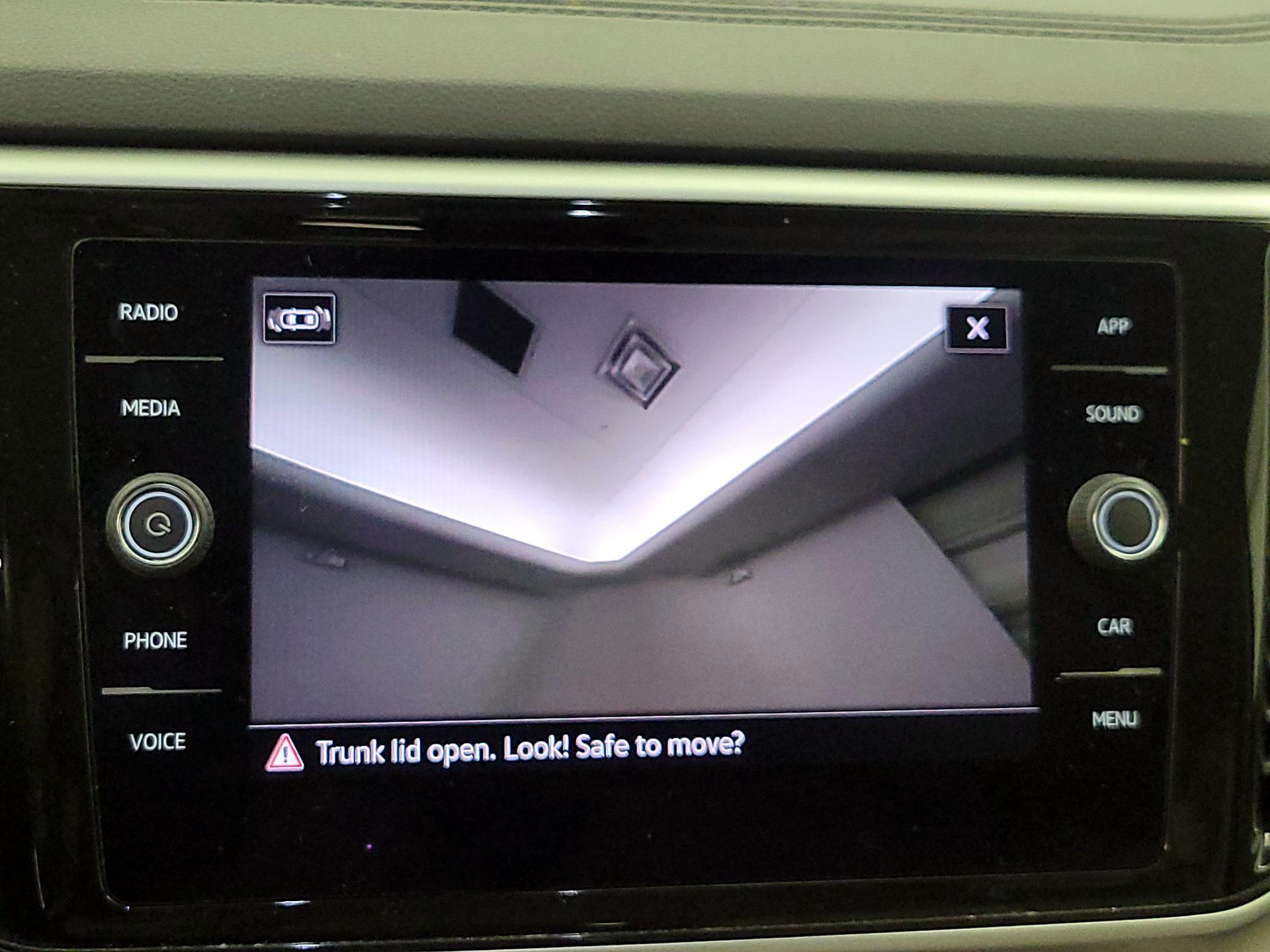 Thumbnail: 2022 Volkswagen Atlas - 14