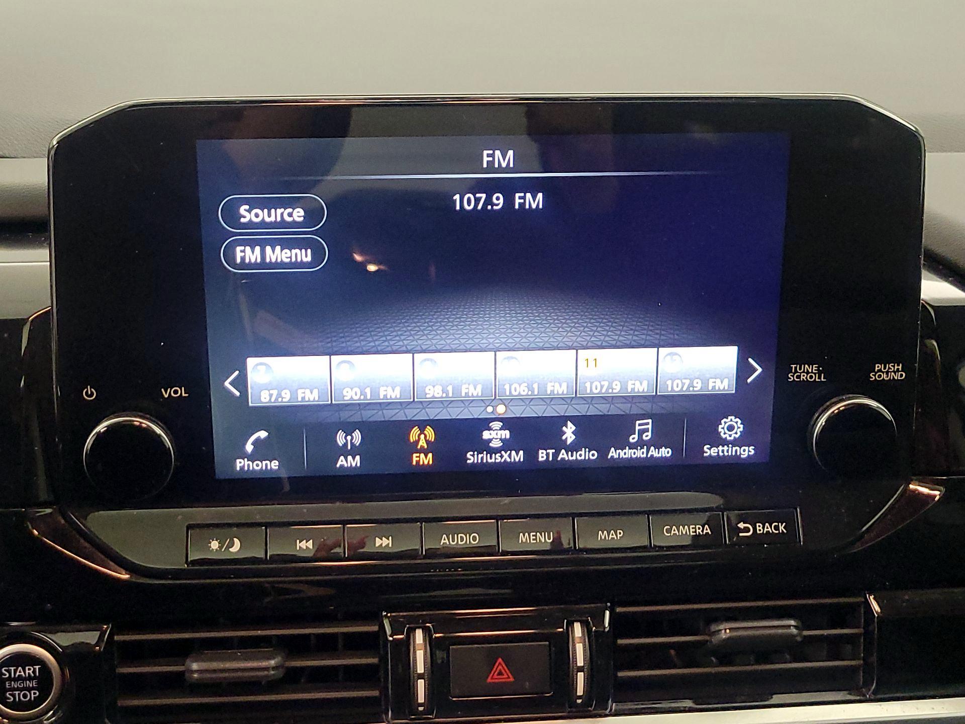 Thumbnail: 2023 Nissan Pathfinder - 16