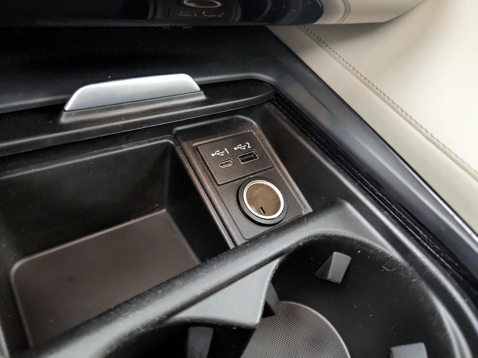 Thumbnail: 2022 INFINITI QX50 - 16