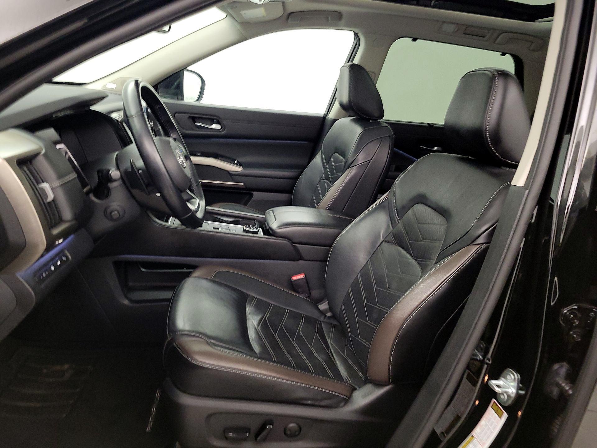 Thumbnail: 2022 Nissan Pathfinder - 11