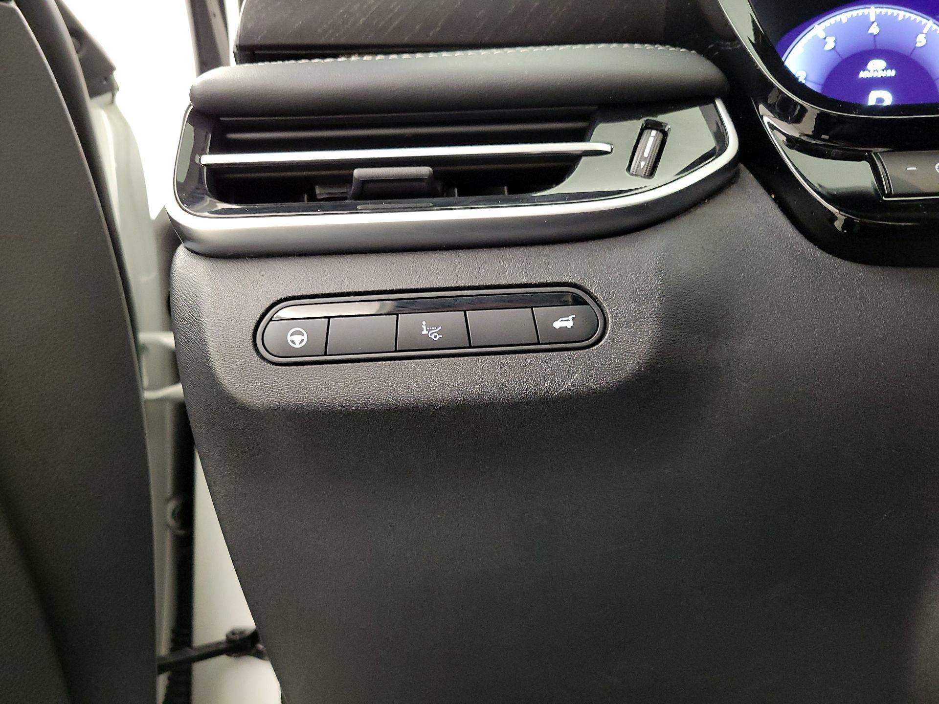 Thumbnail: 2023 INFINITI QX60 - 13