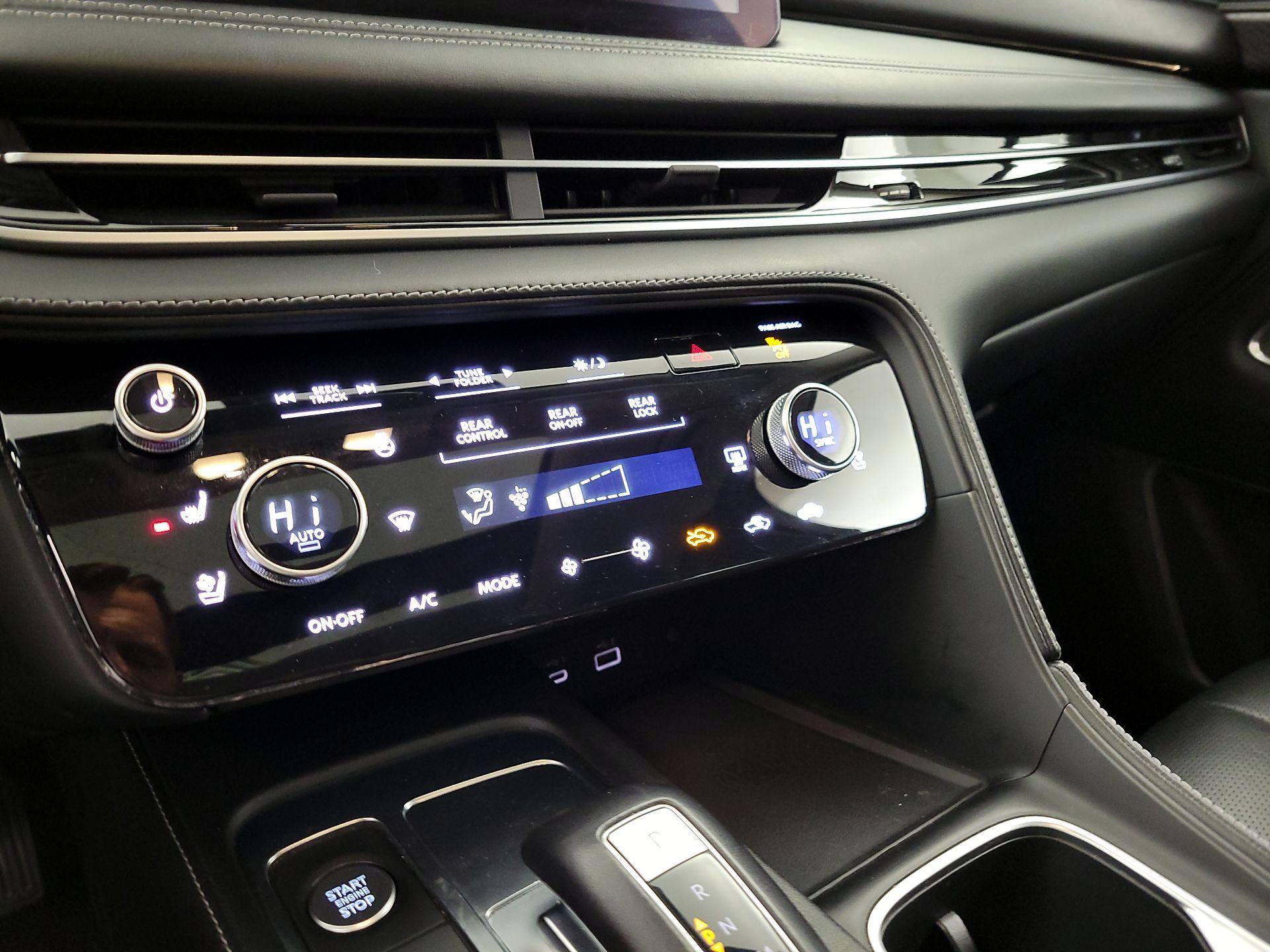 Thumbnail: 2023 INFINITI QX60 - 16