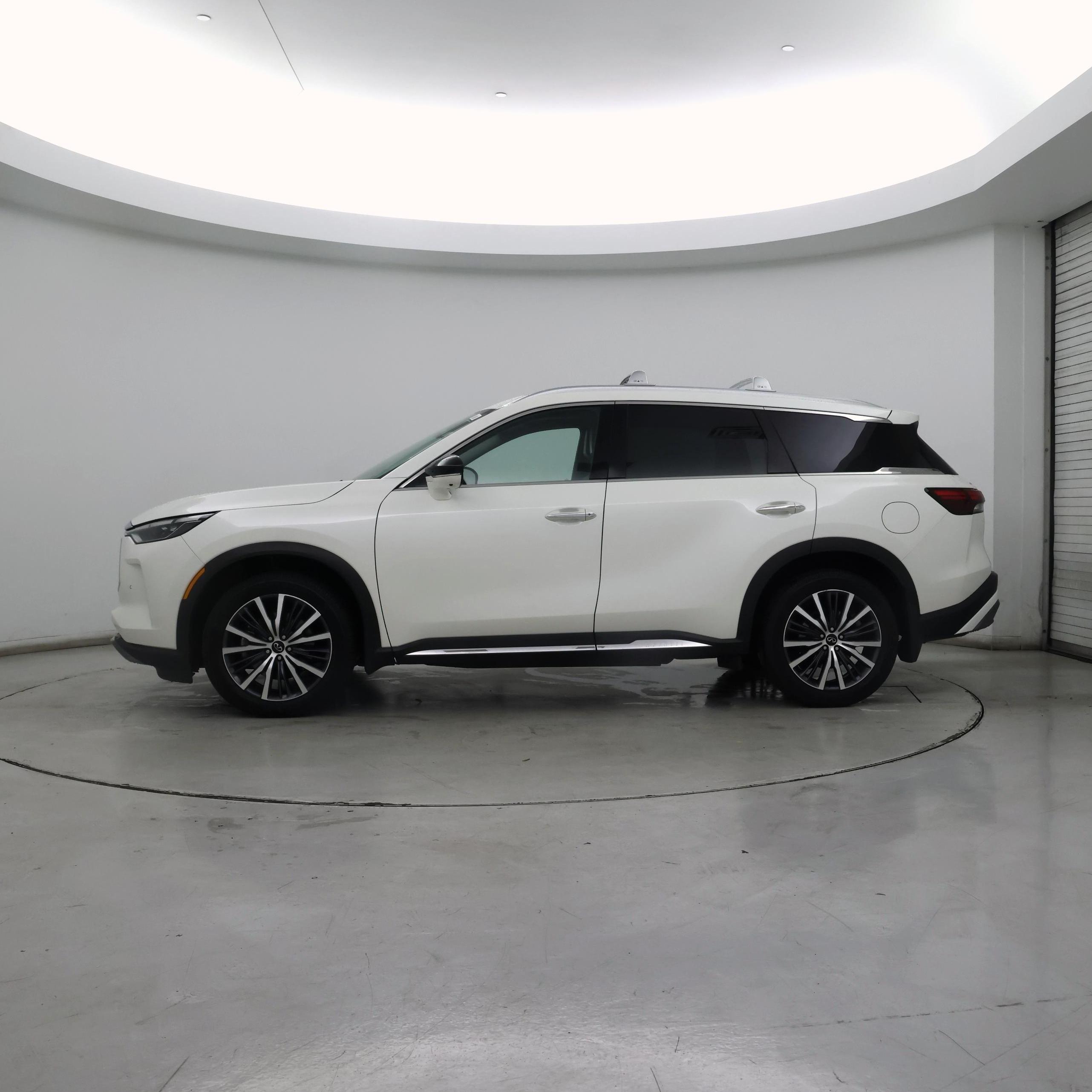 Thumbnail: 2023 INFINITI QX60 - 3