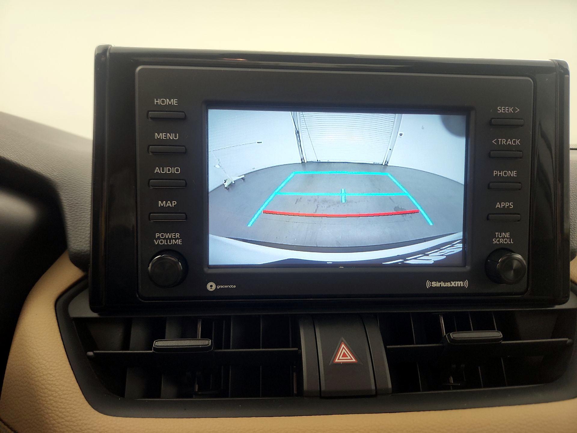 Thumbnail: 2020 Toyota RAV4 - 12