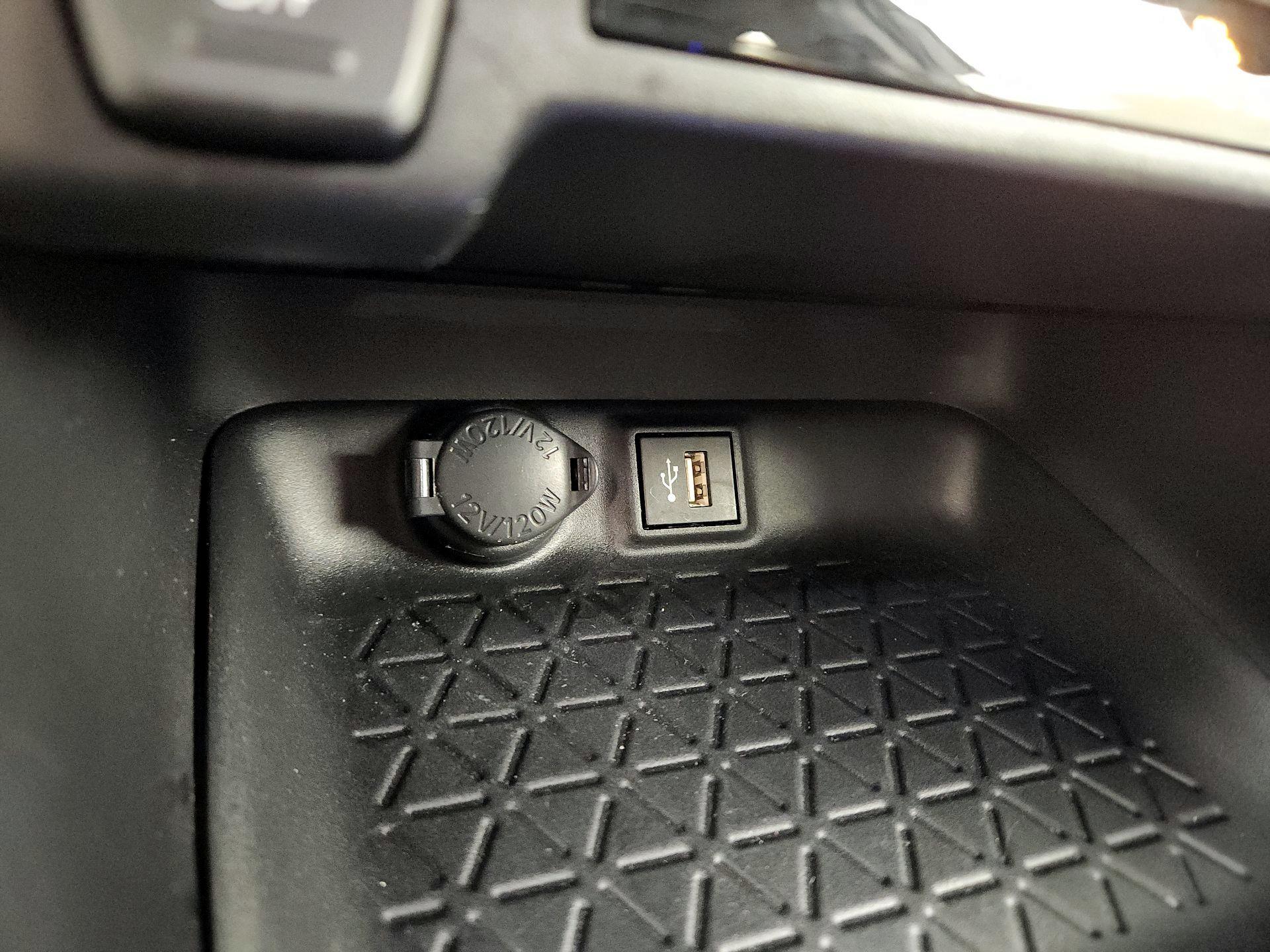 Thumbnail: 2024 Toyota RAV4 - 17