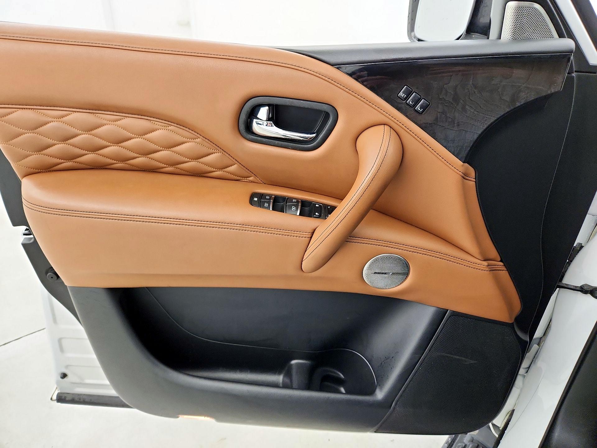 Thumbnail: 2022 INFINITI QX80 - 12