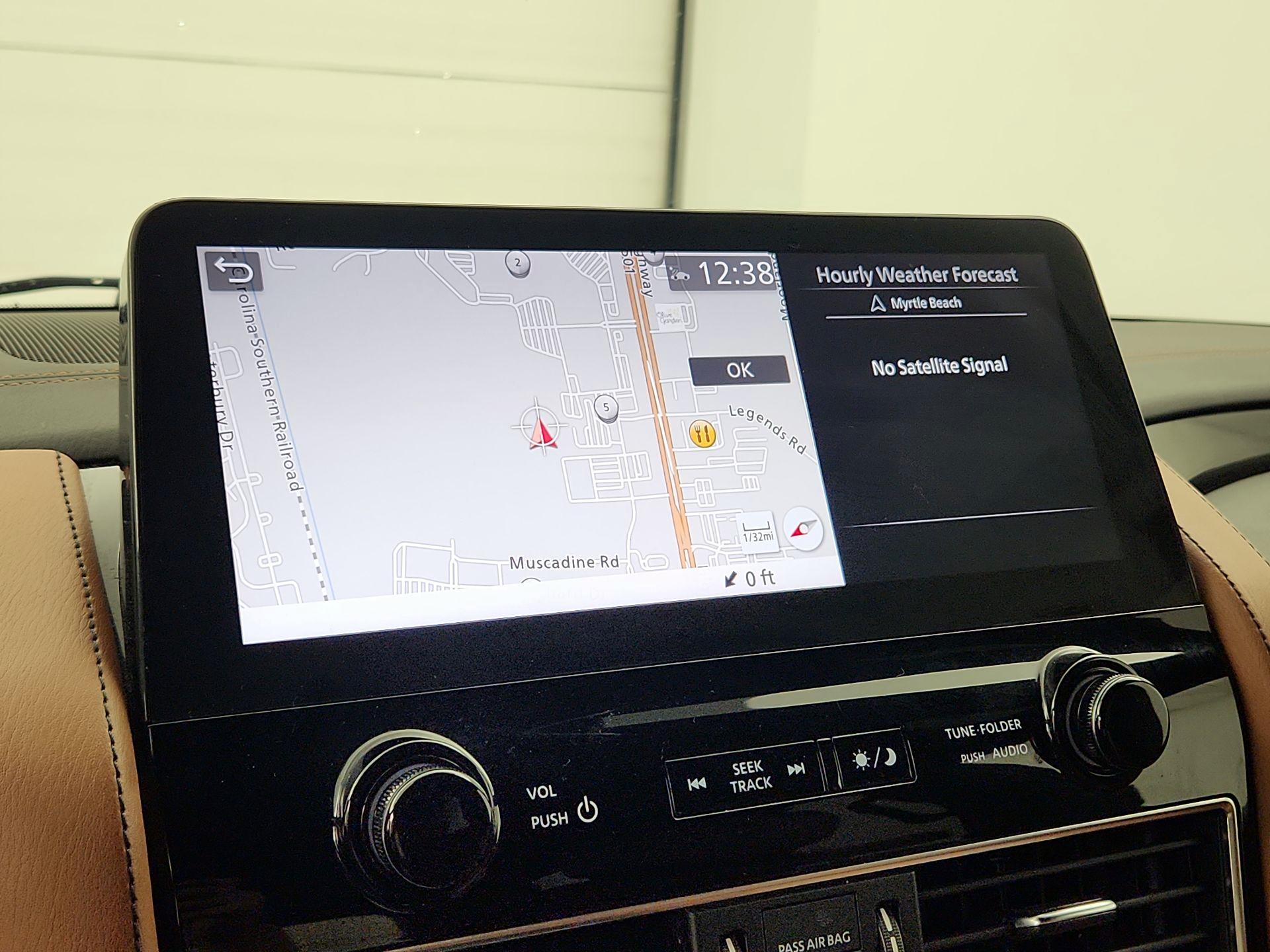 Thumbnail: 2022 INFINITI QX80 - 14