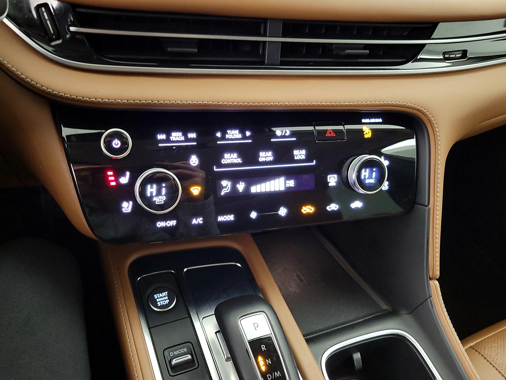 Thumbnail: 2023 INFINITI QX60 - 16