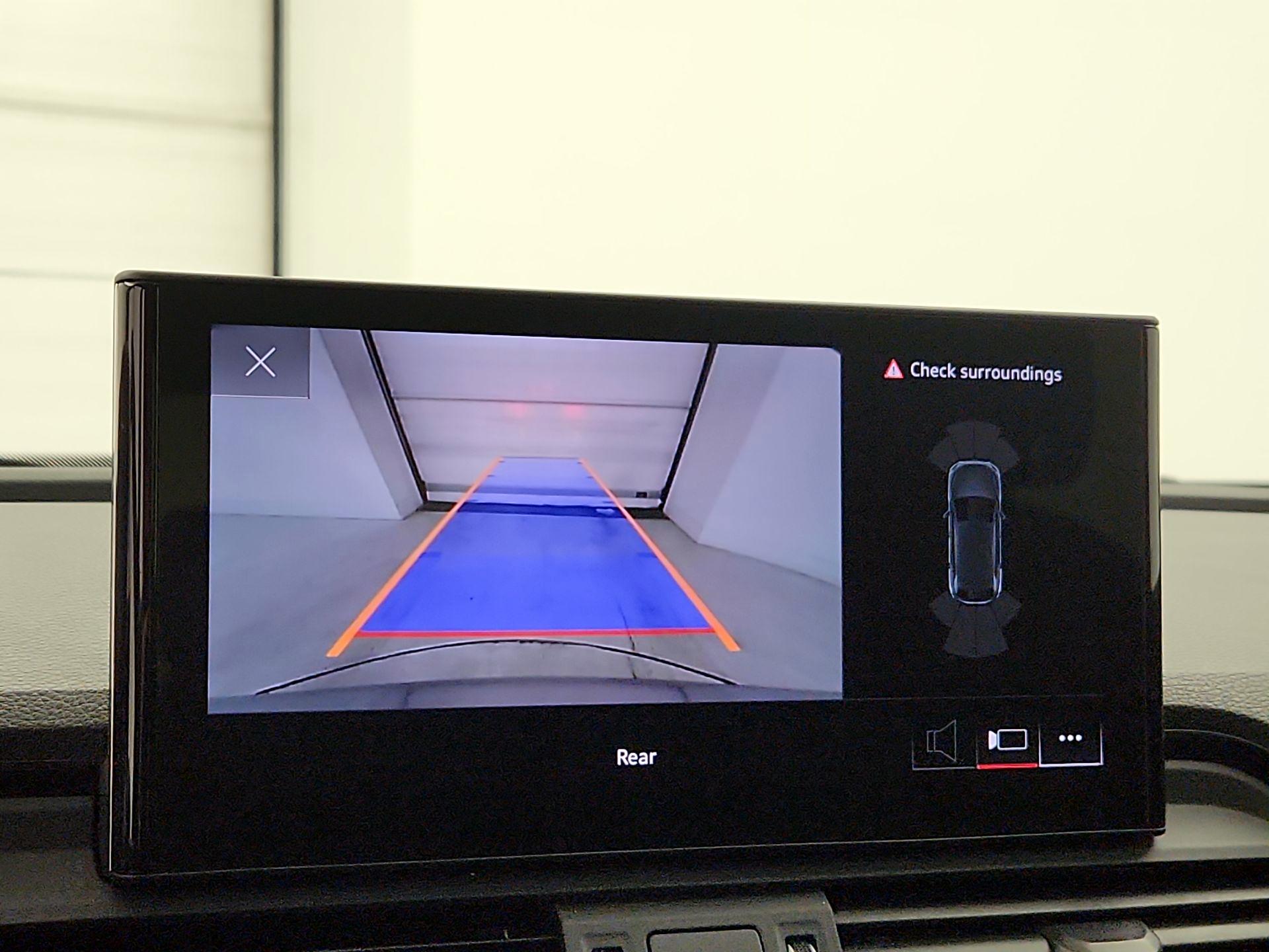 Thumbnail: 2023 Audi Q5 - 14