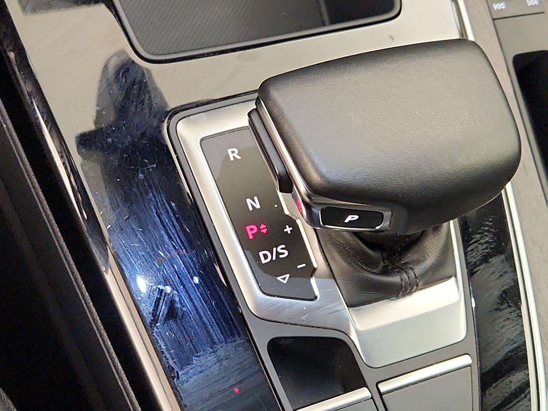 Thumbnail: 2023 Audi Q5 - 17