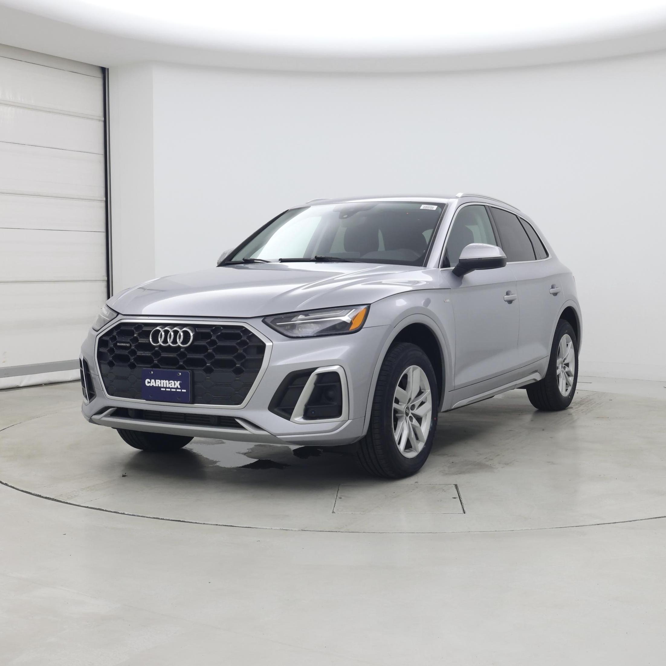 Thumbnail: 2023 Audi Q5 - 4