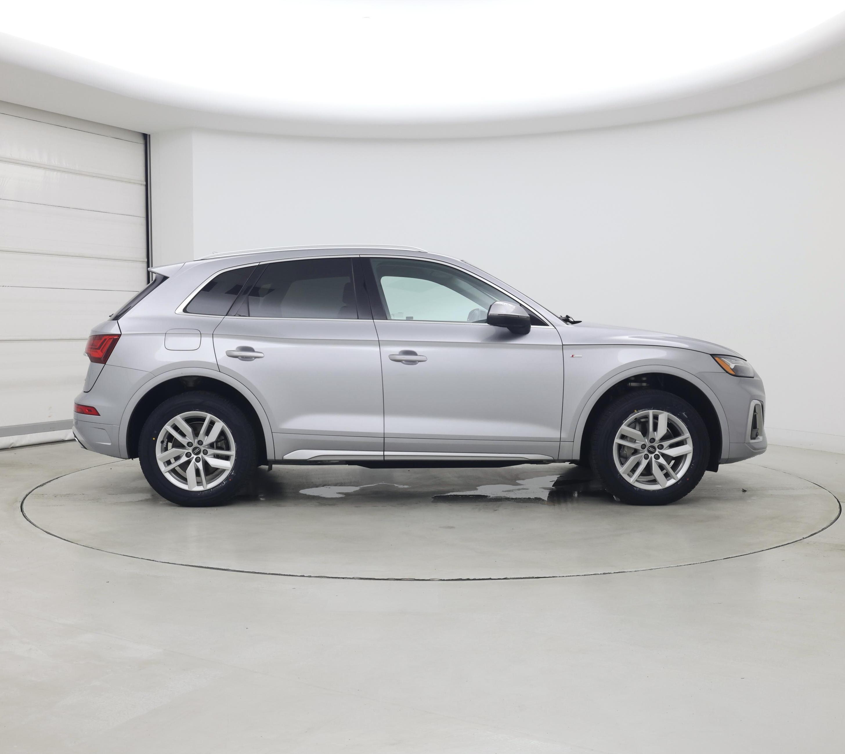 Thumbnail: 2023 Audi Q5 - 7