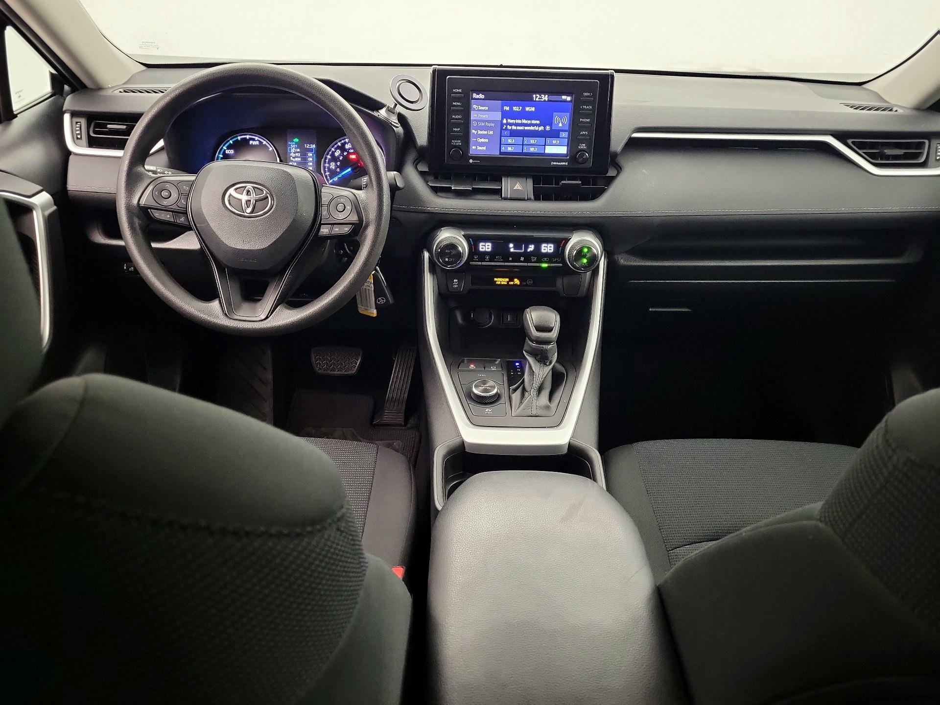 Thumbnail: 2021 Toyota RAV4 - 8