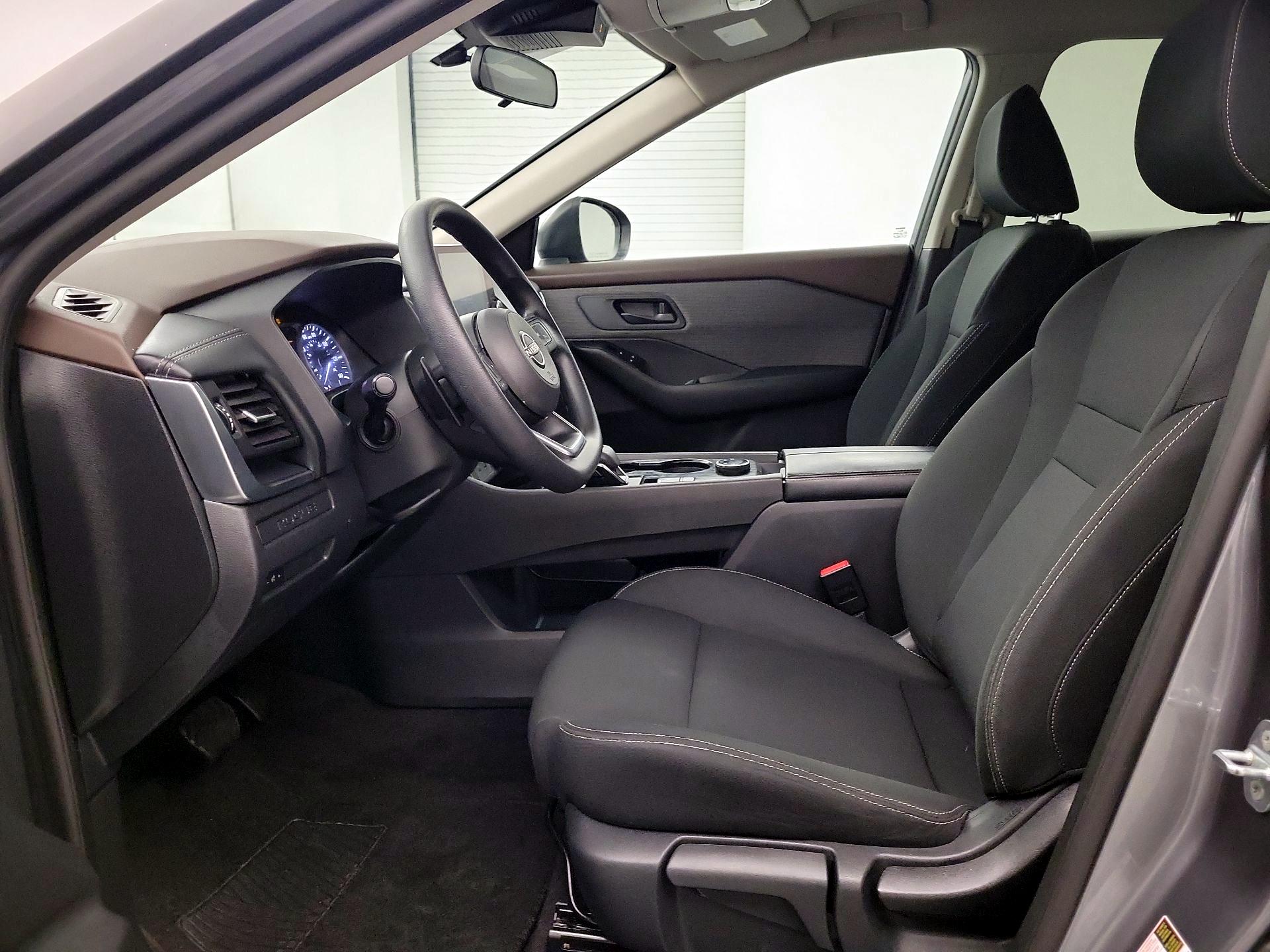 Thumbnail: 2023 Nissan Rogue - 9