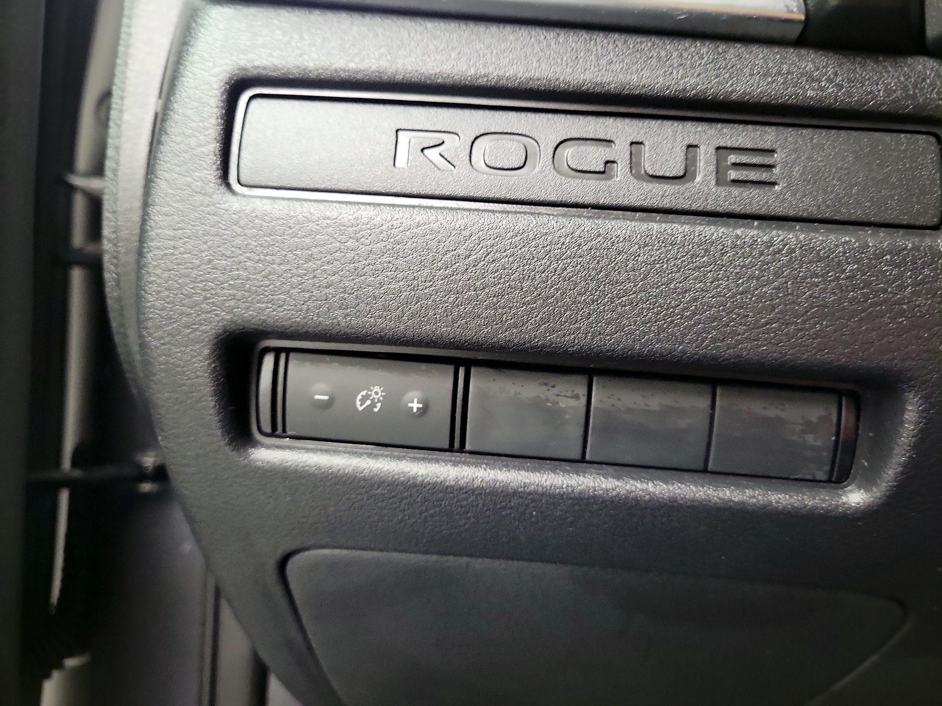 Thumbnail: 2023 Nissan Rogue - 11