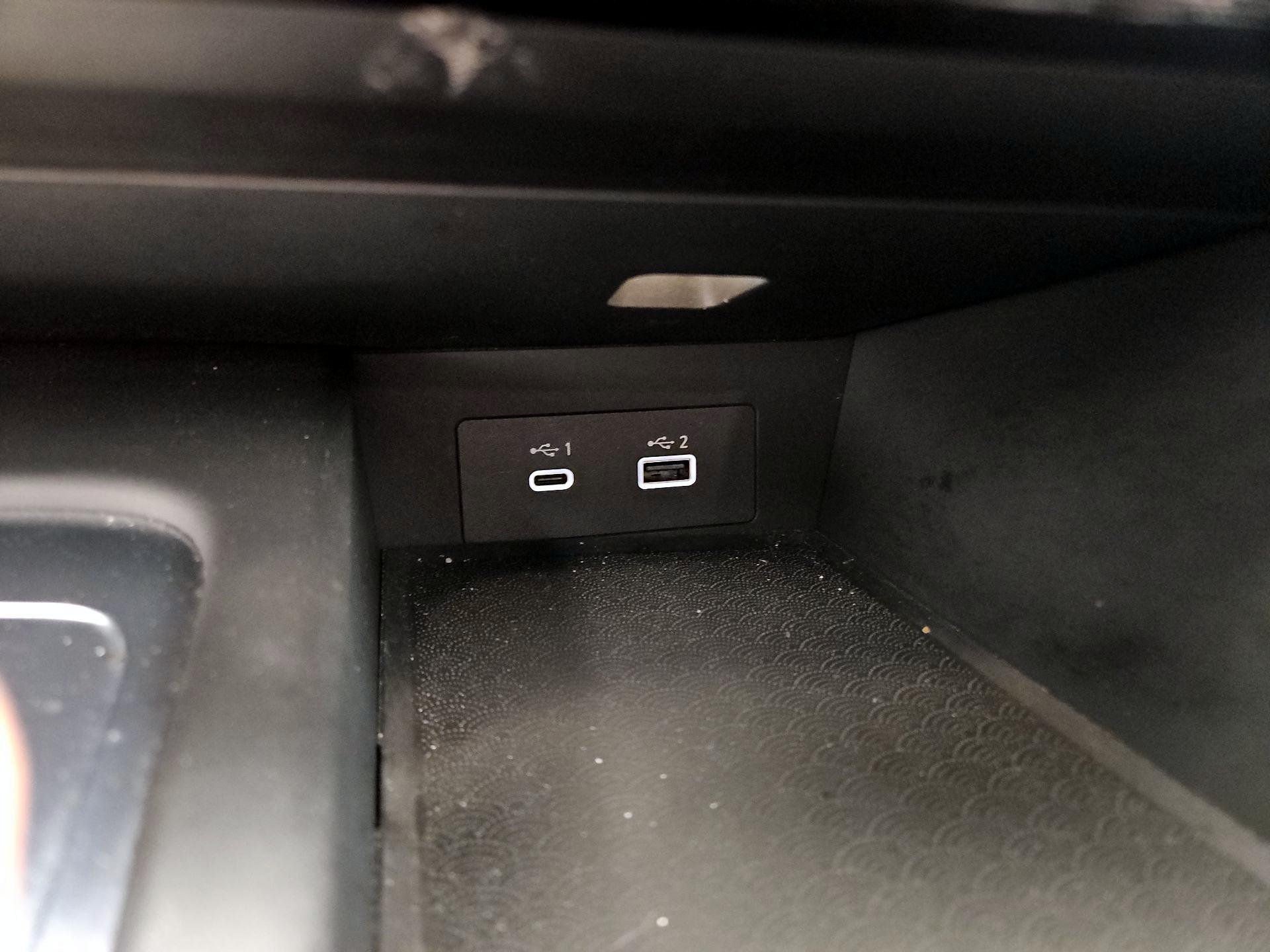 Thumbnail: 2022 INFINITI QX60 - 19