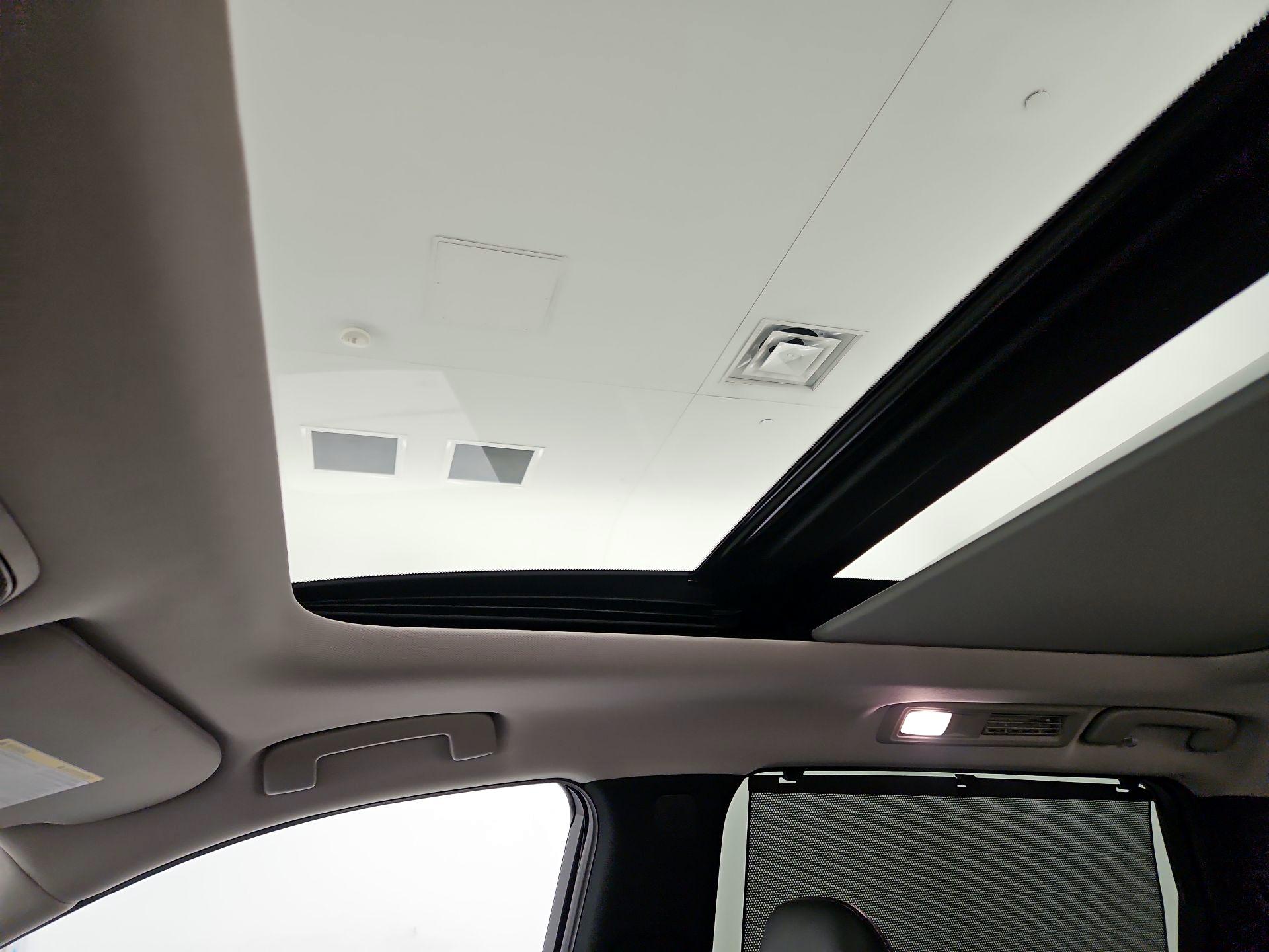 Thumbnail: 2022 INFINITI QX60 - 20