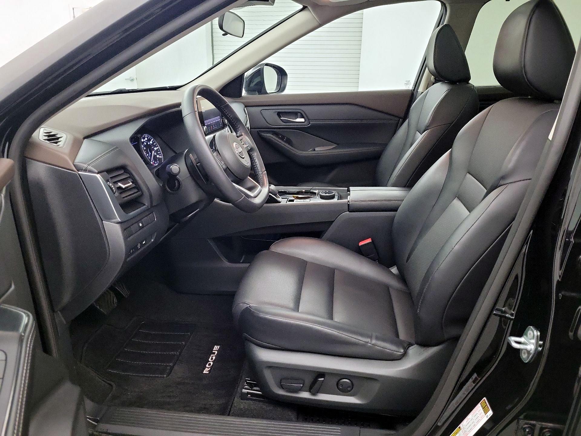 Thumbnail: 2023 Nissan Rogue - 9