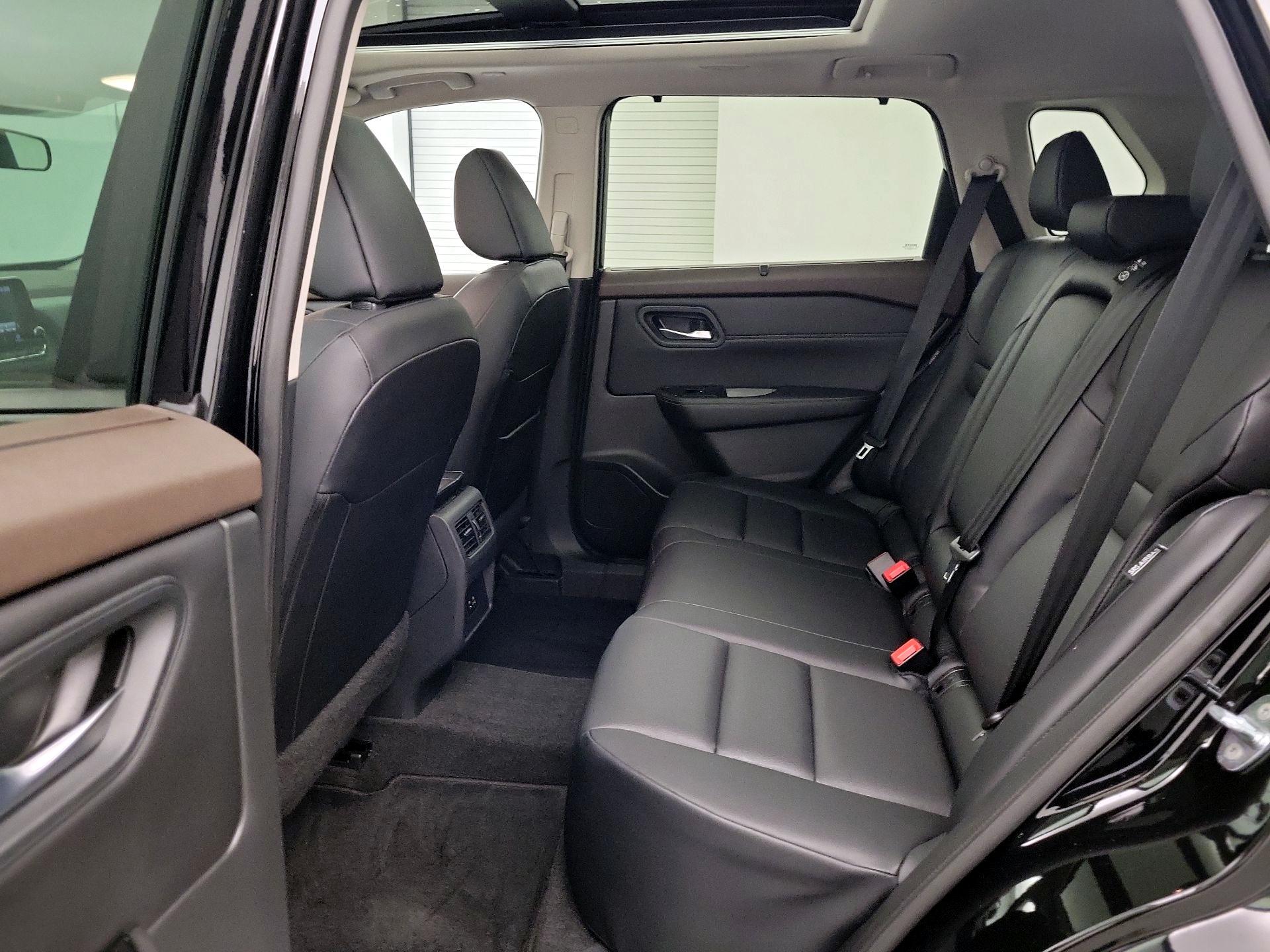 Thumbnail: 2023 Nissan Rogue - 18