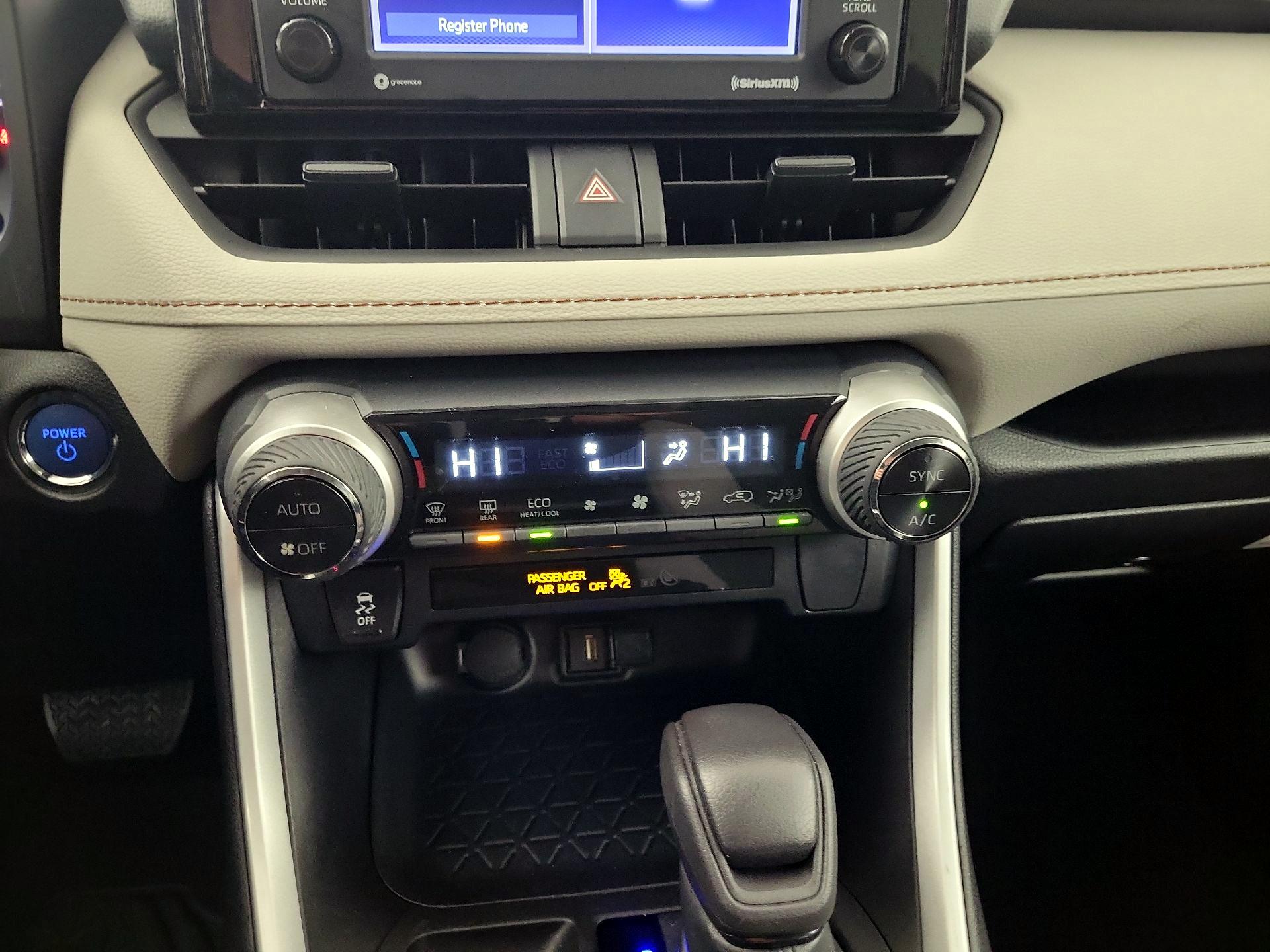 Thumbnail: 2022 Toyota RAV4 - 14